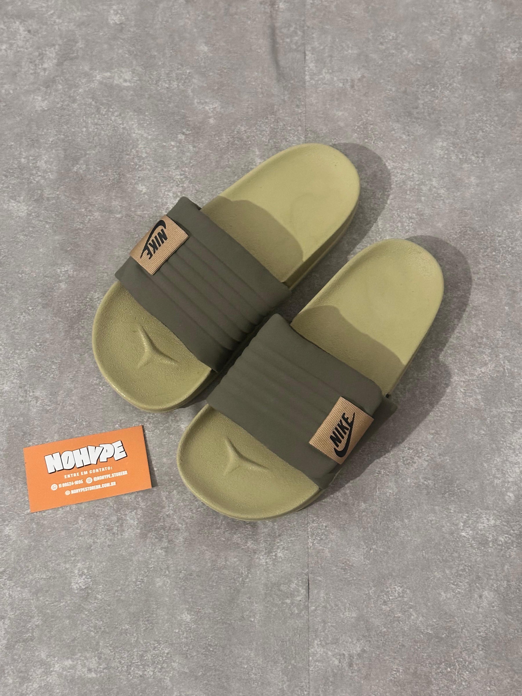 Chinelo Slide Nike Offcourt Adjust - Verde Militar