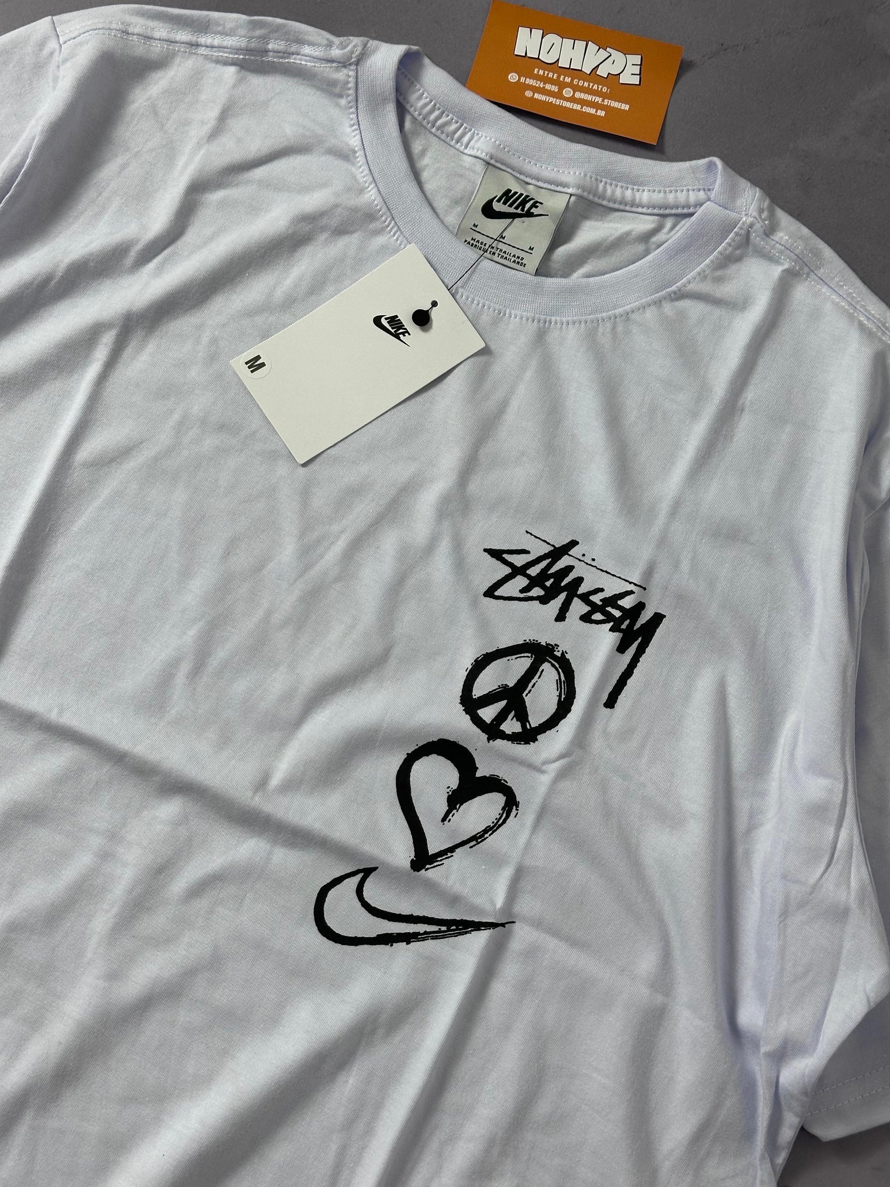 Camiseta Nike x Stussy Peace - Branco