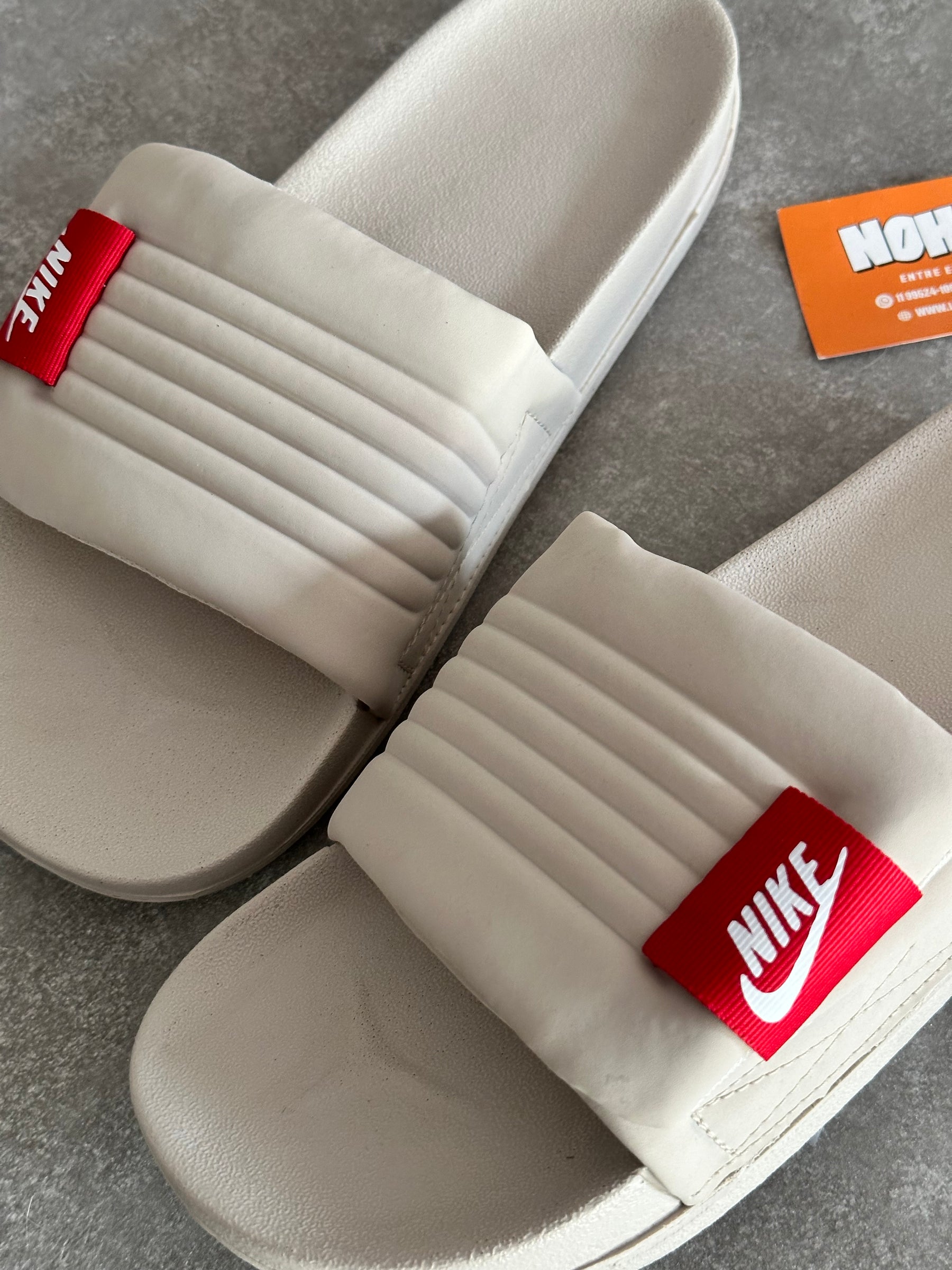 Chinelo Slide Nike Offcourt Adjust - Bege