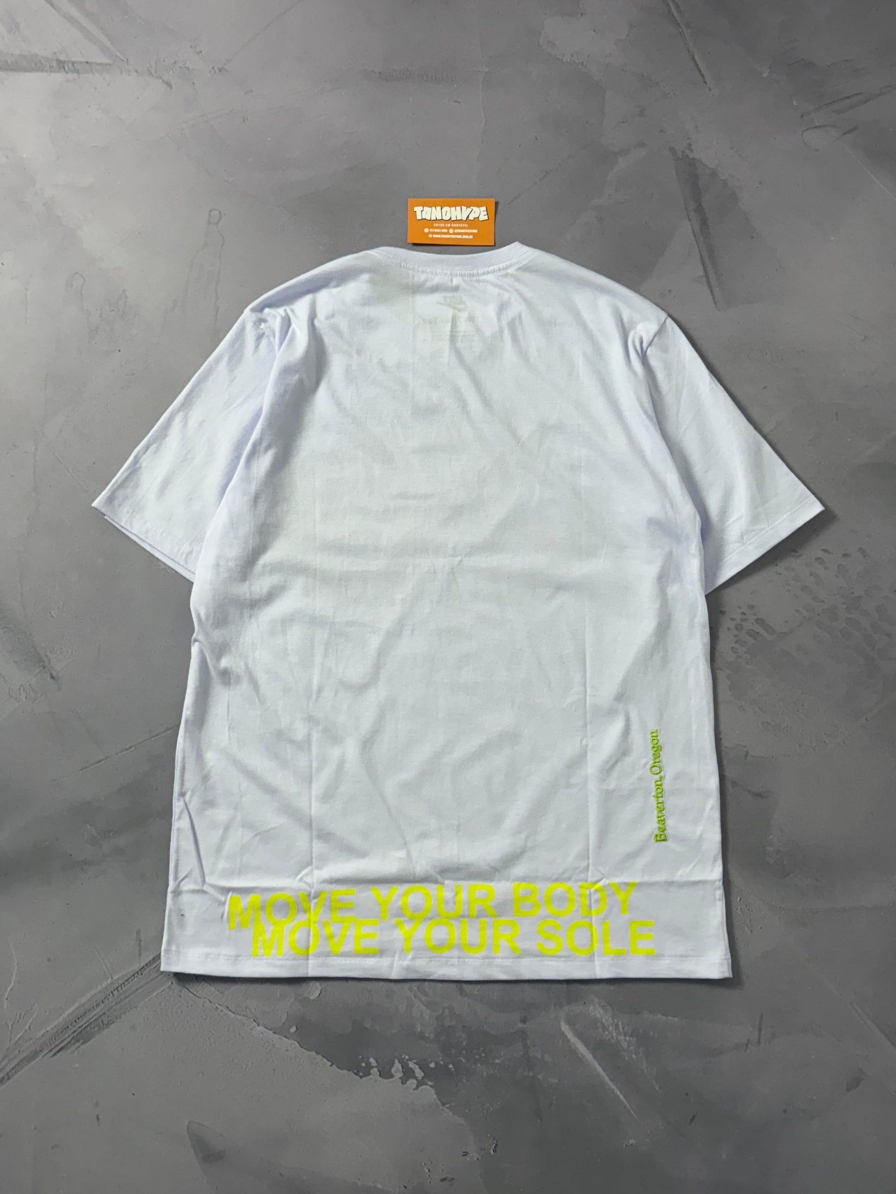 Camiseta Nike World Tour - Branco