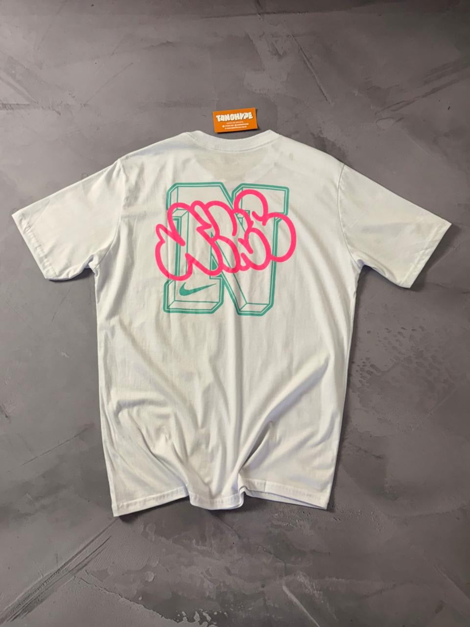 Camiseta Nike Circle - Branca