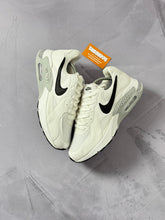 Tênis Nike Air Max Excee - Branco/Preto