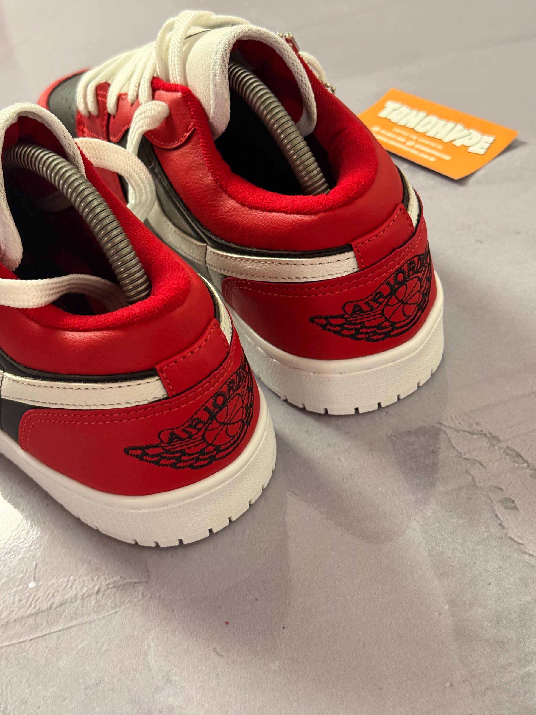 Tênis Nike Air Jordan Low 1 - Vermelho/Branco