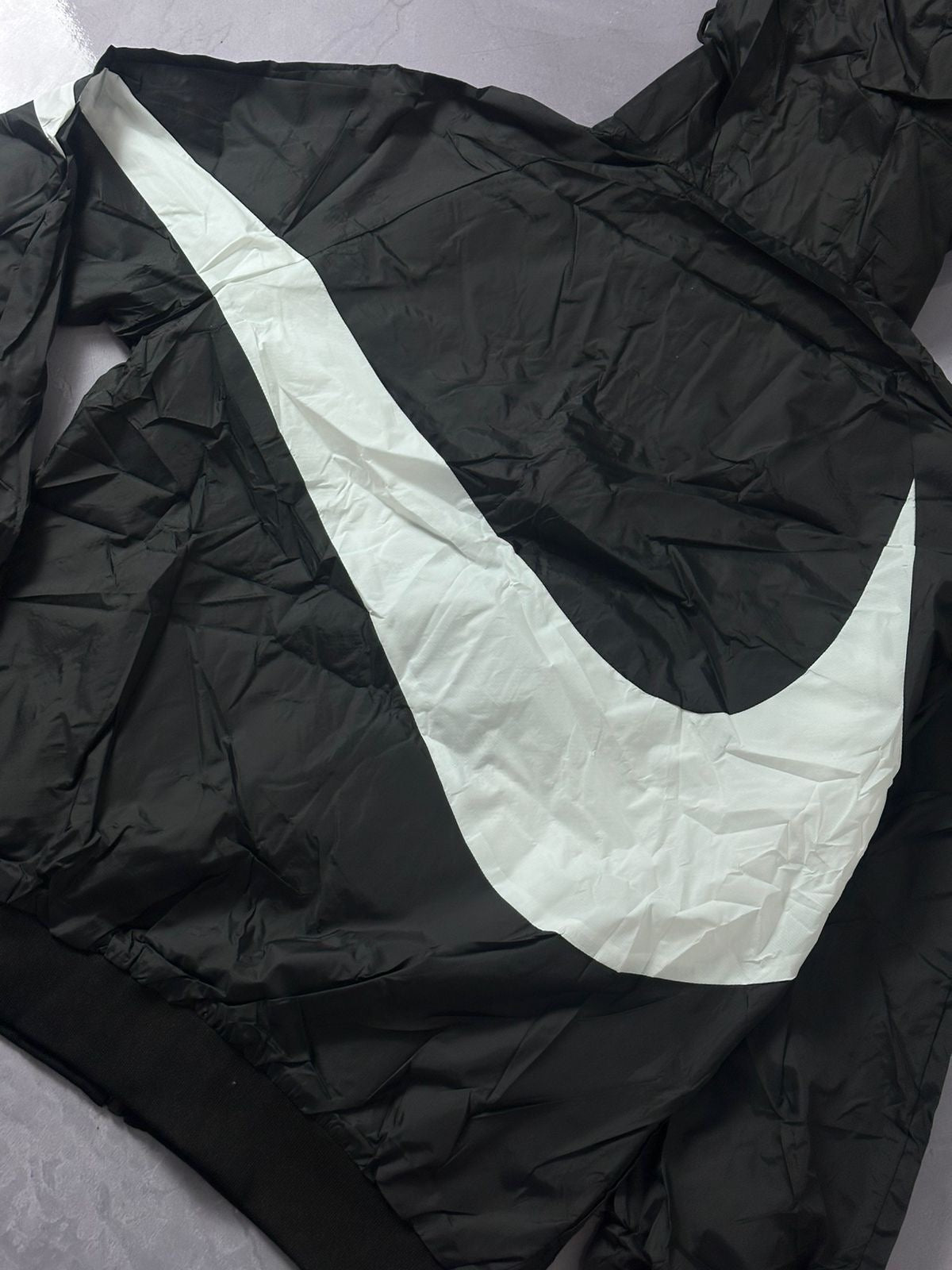 Corta Vento Nike Big Swoosh - Preto