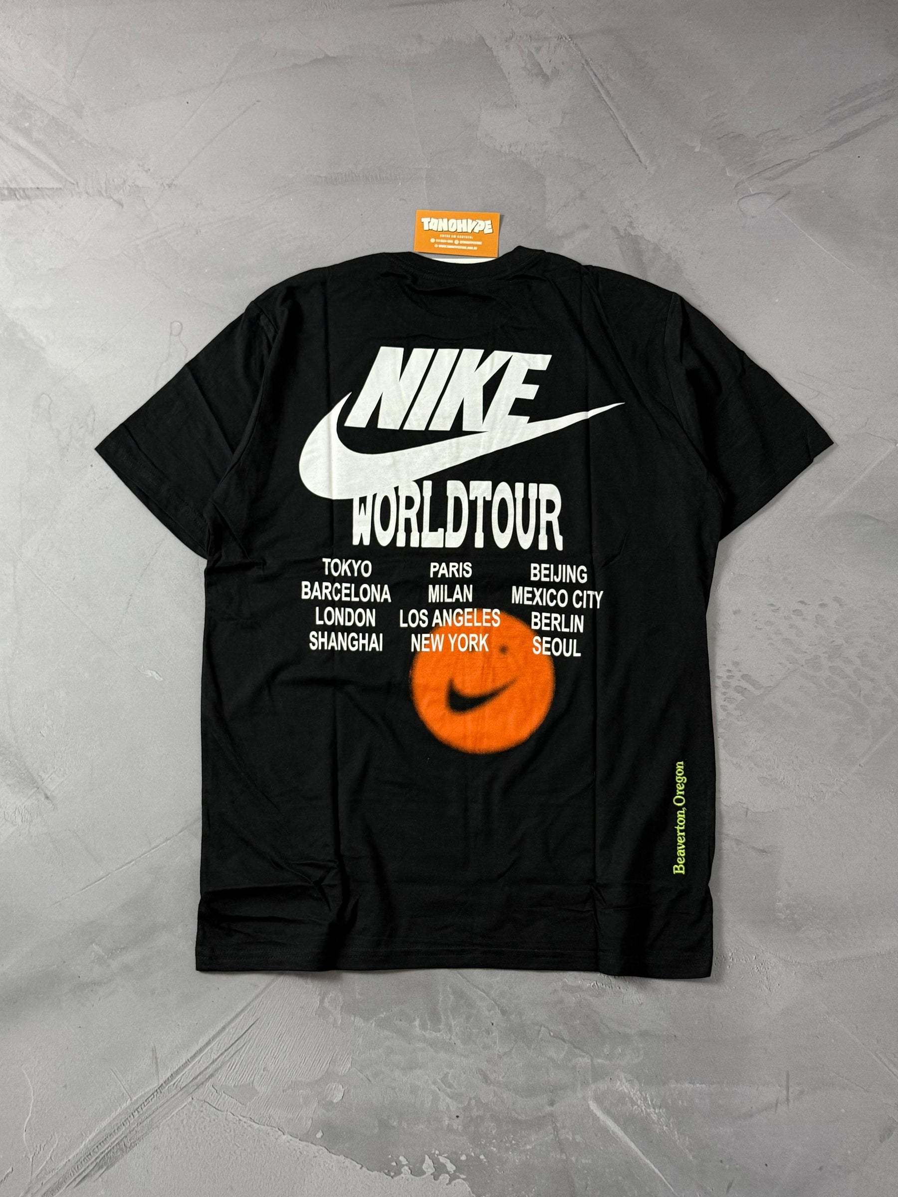 Camiseta Nike World Tour 2.0 - Preto