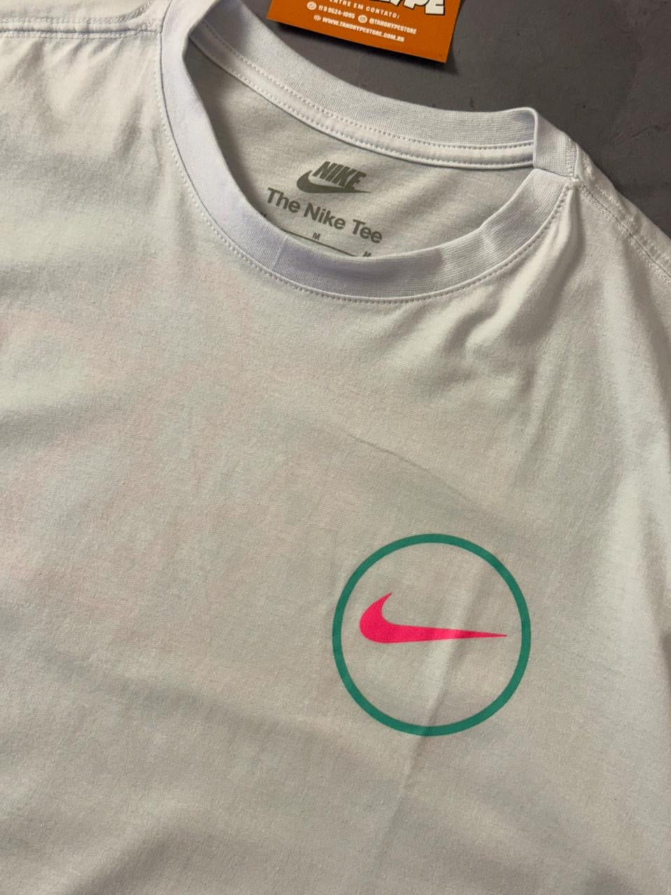 Camiseta Nike Circle - Branca