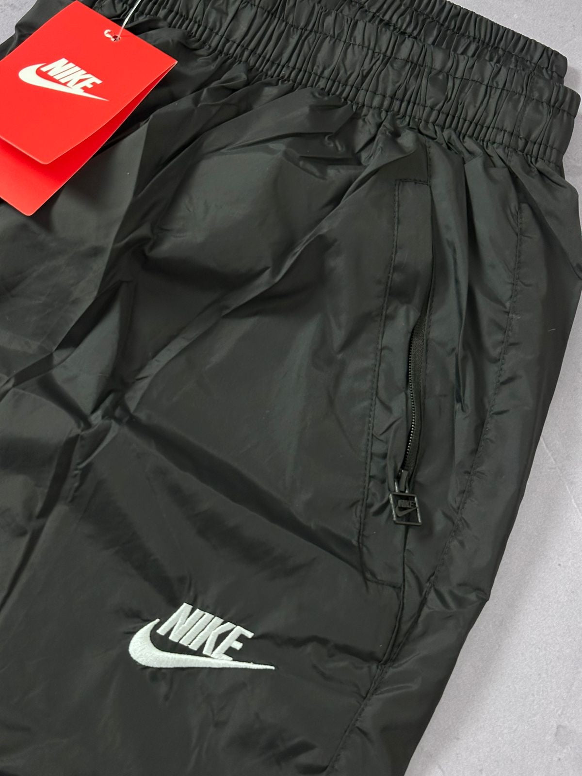 Conjunto Nike - Calça + Corta Vento Preto