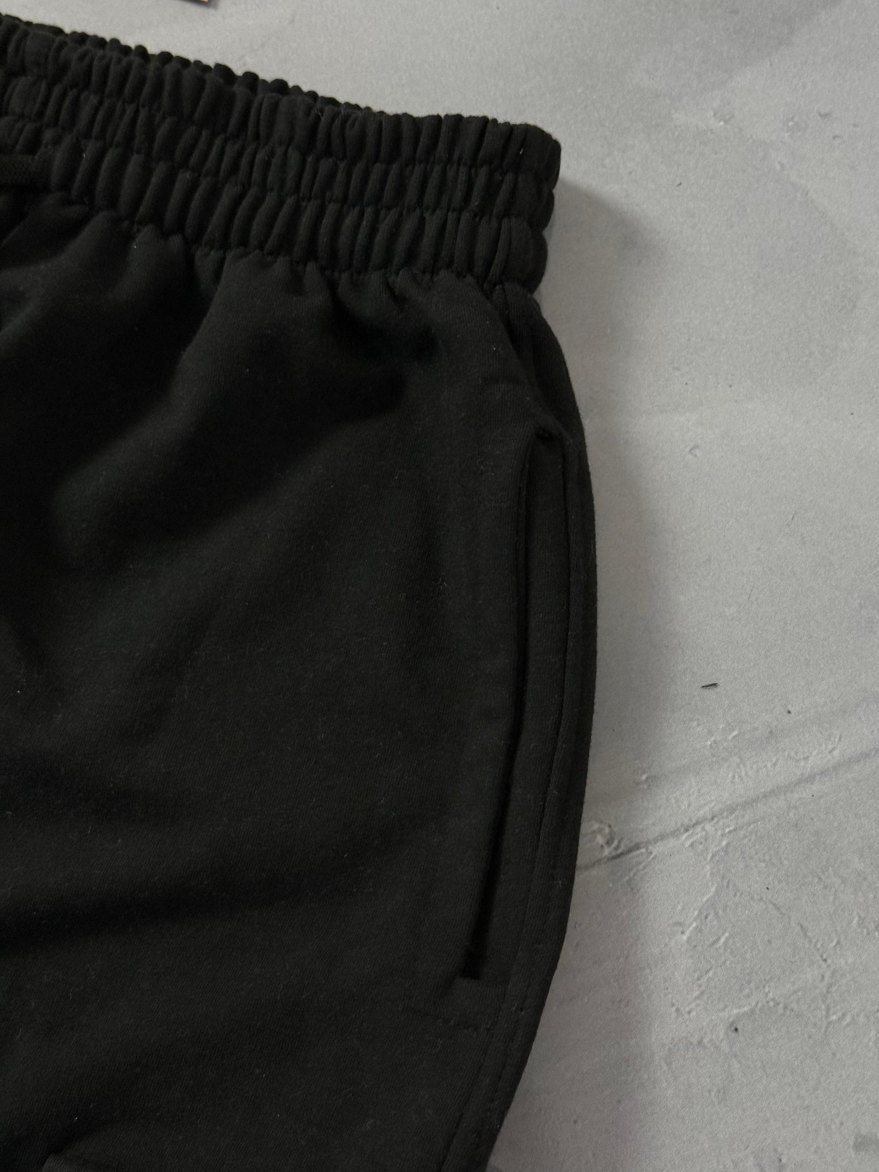 Shorts Moletom Nike Cargo - Preto