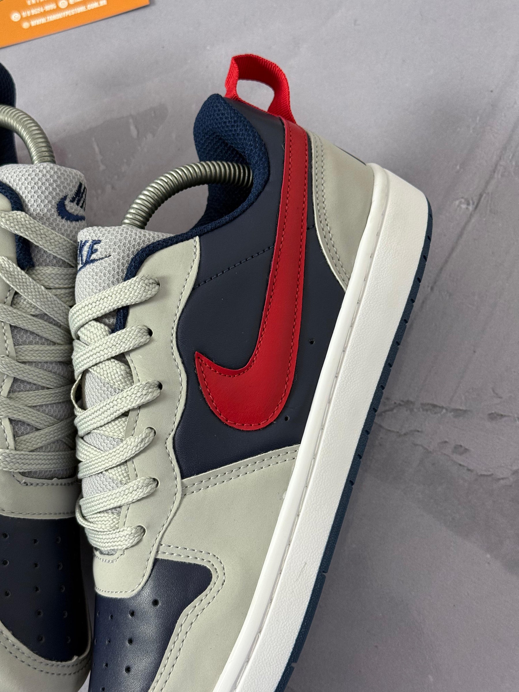Tênis Nike Borough - Cinza/Vermelho/Azul