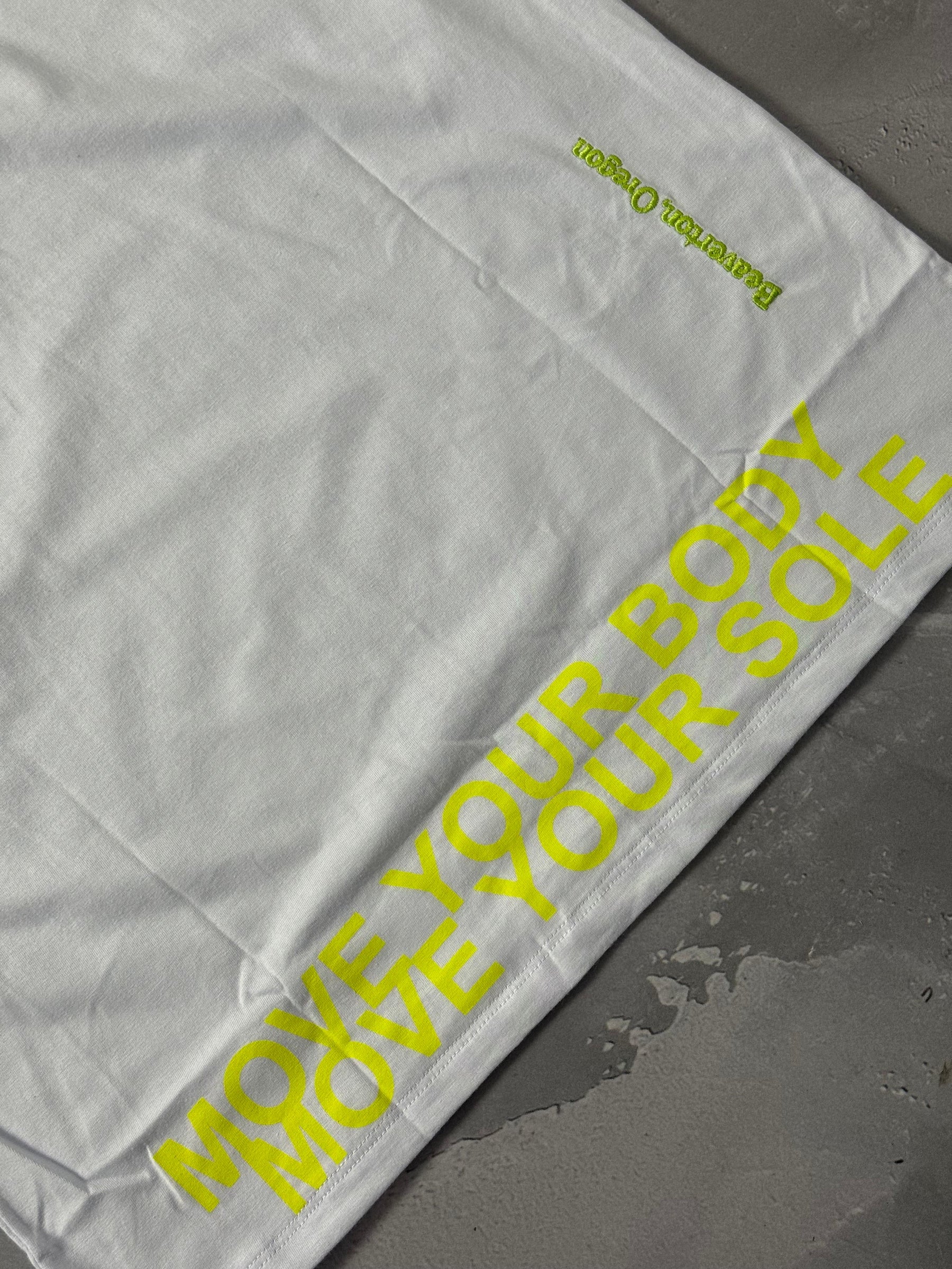 Camiseta Nike World Tour - Branco