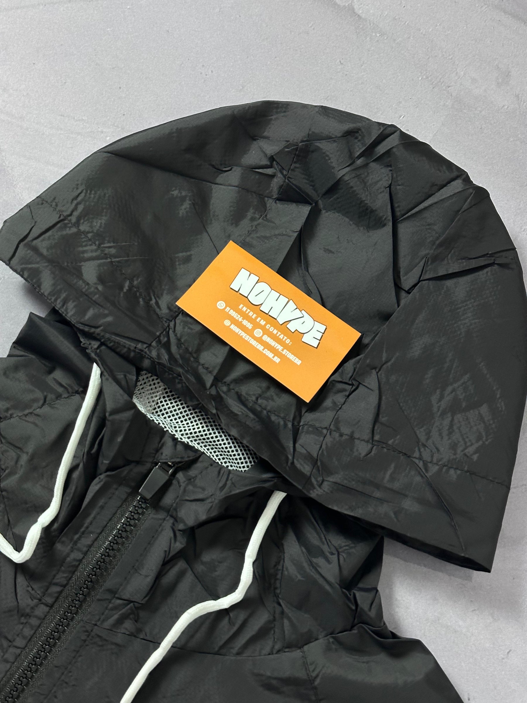 Corta Vento Nike Windrunner - Preto