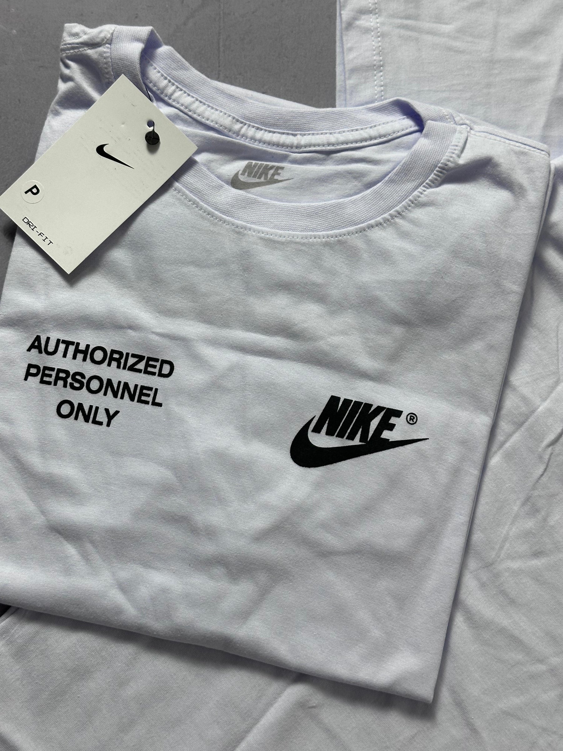 Camiseta Nike Authorized 2.0 - Branco