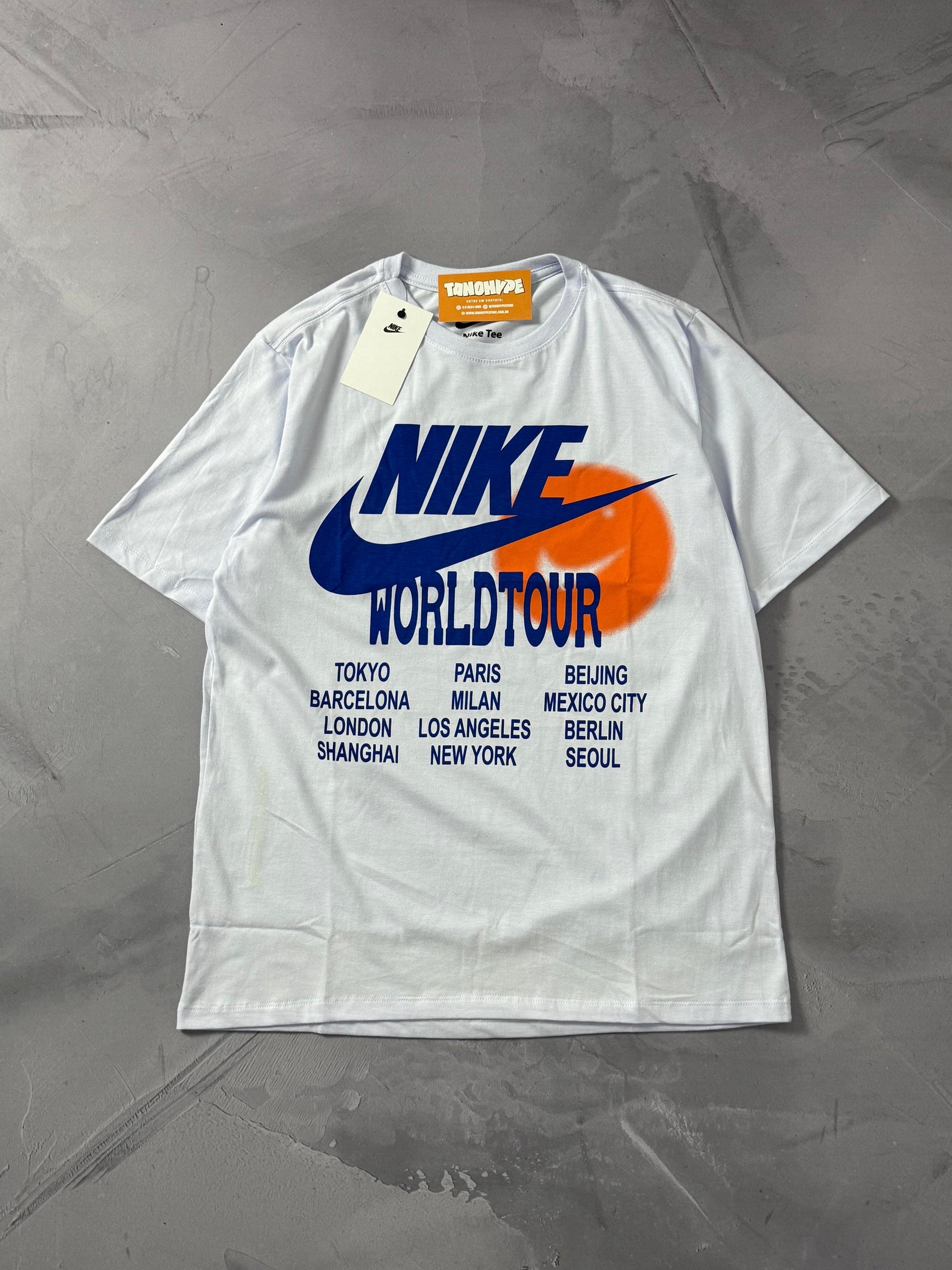 Camiseta Nike World Tour - Branco