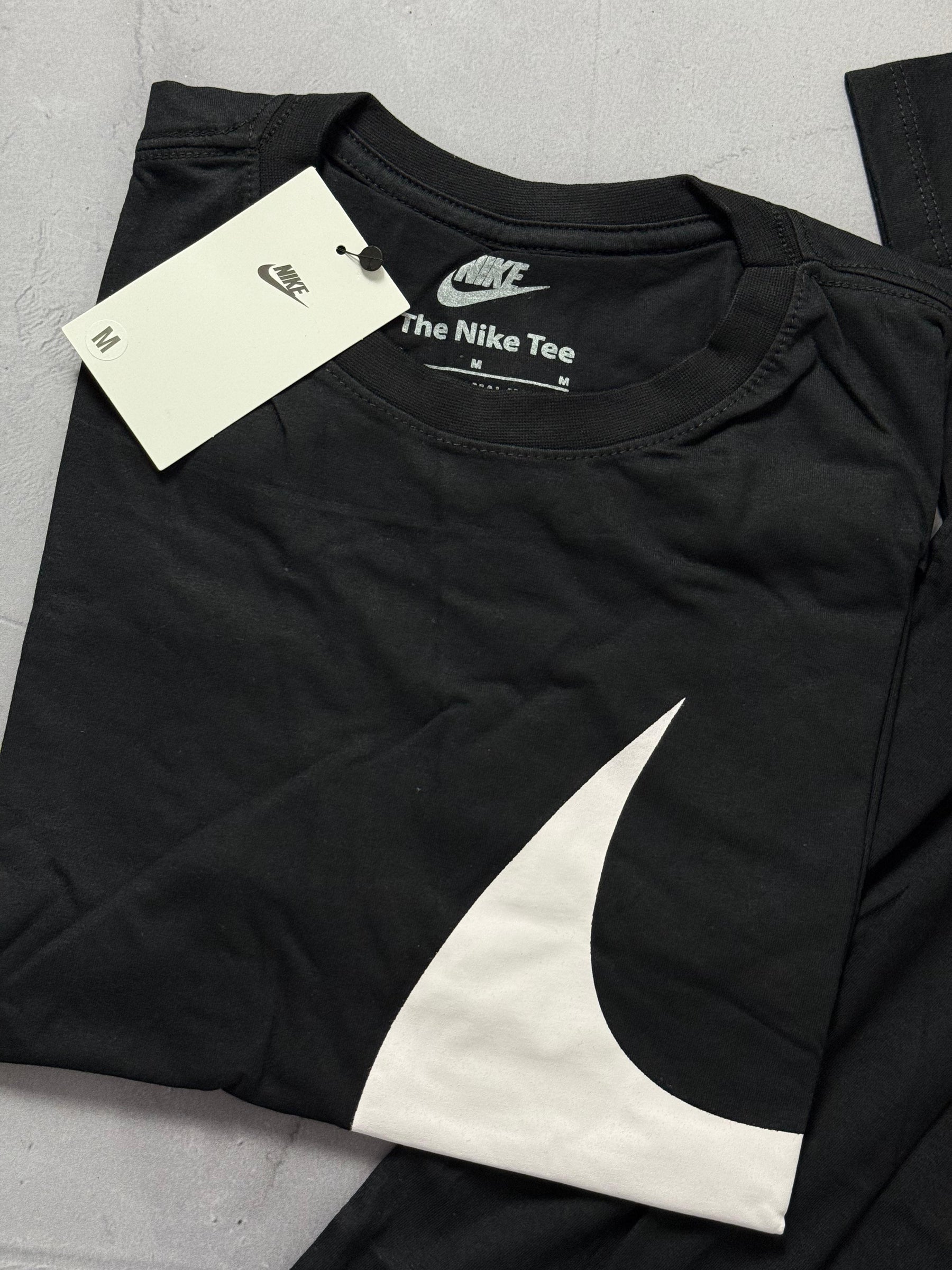 Camiseta Nike Big Swoosh TM - Preto