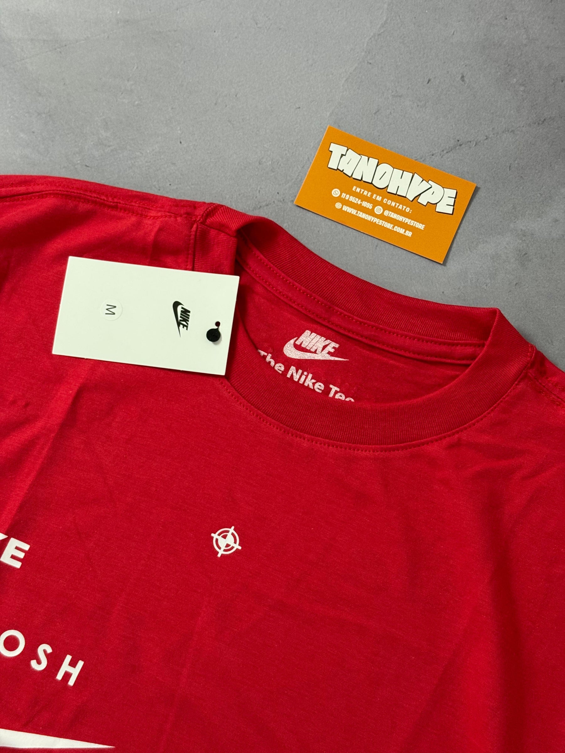 Camiseta Nike Sportswear Swoosh Club - Vermelha
