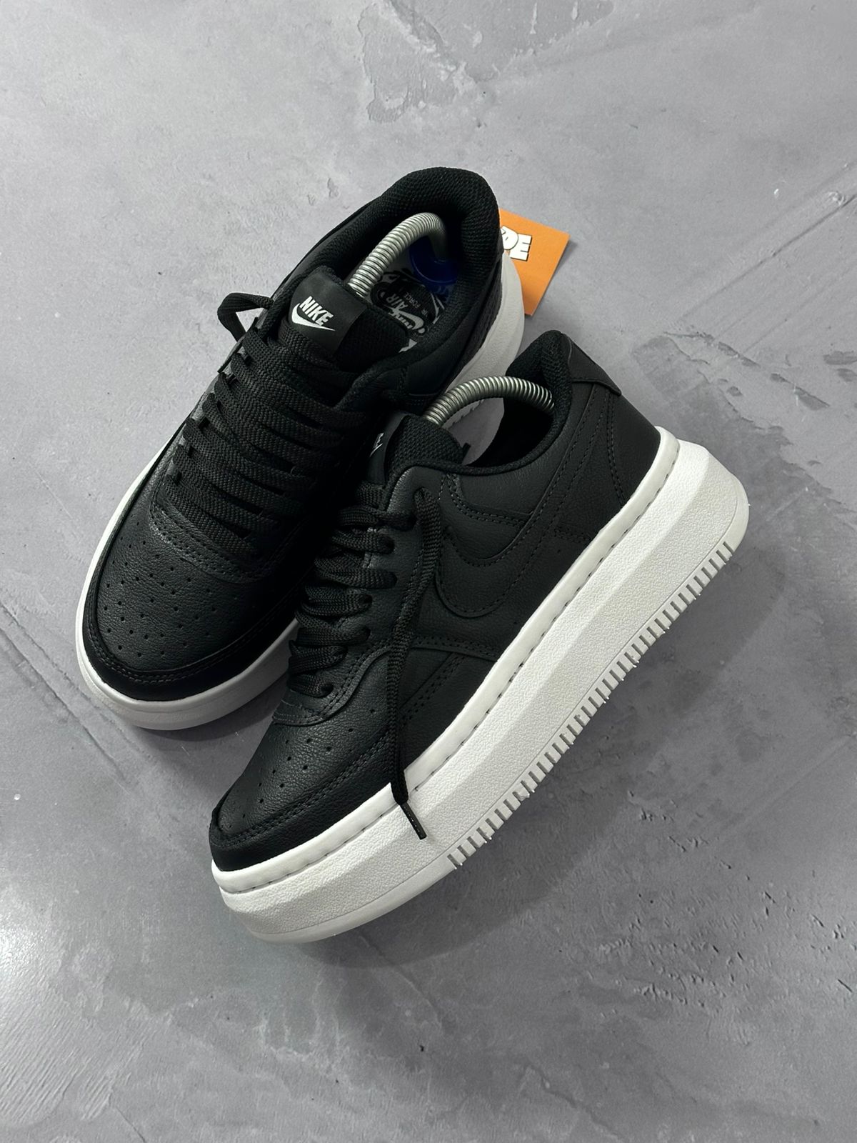 Tênis Nike Court Vision Alta - Preto/Branco