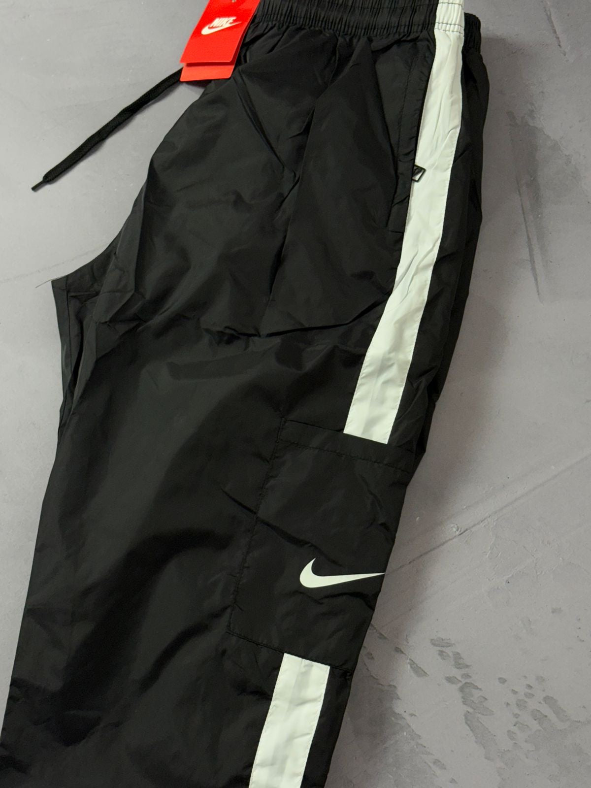 Calça Nike Faixa Tactel - Preto