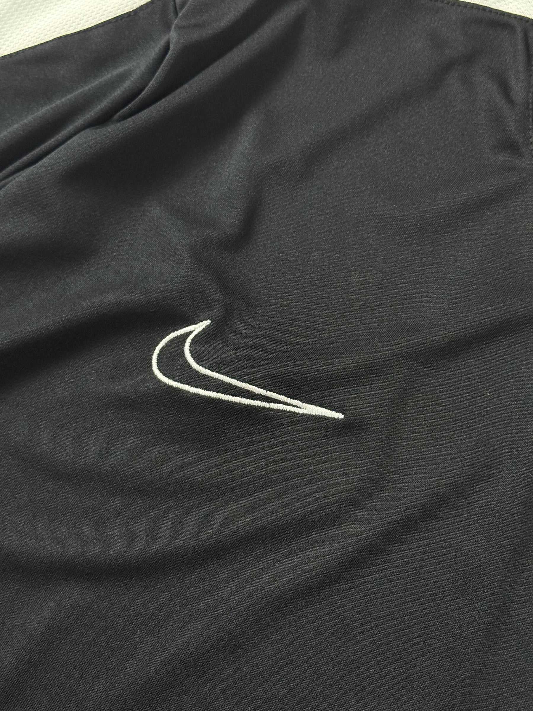 Camiseta Nike Dri Fit Academy 23 - Preta