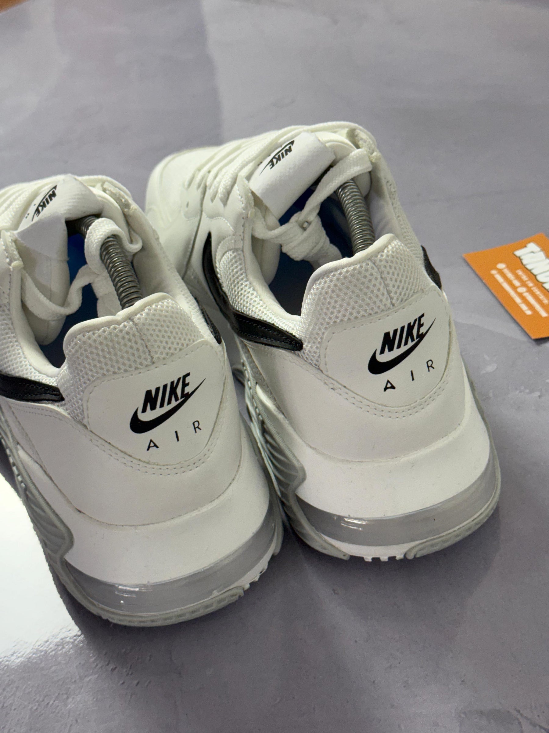 Tênis Nike Air Max Excee - Branco/Preto