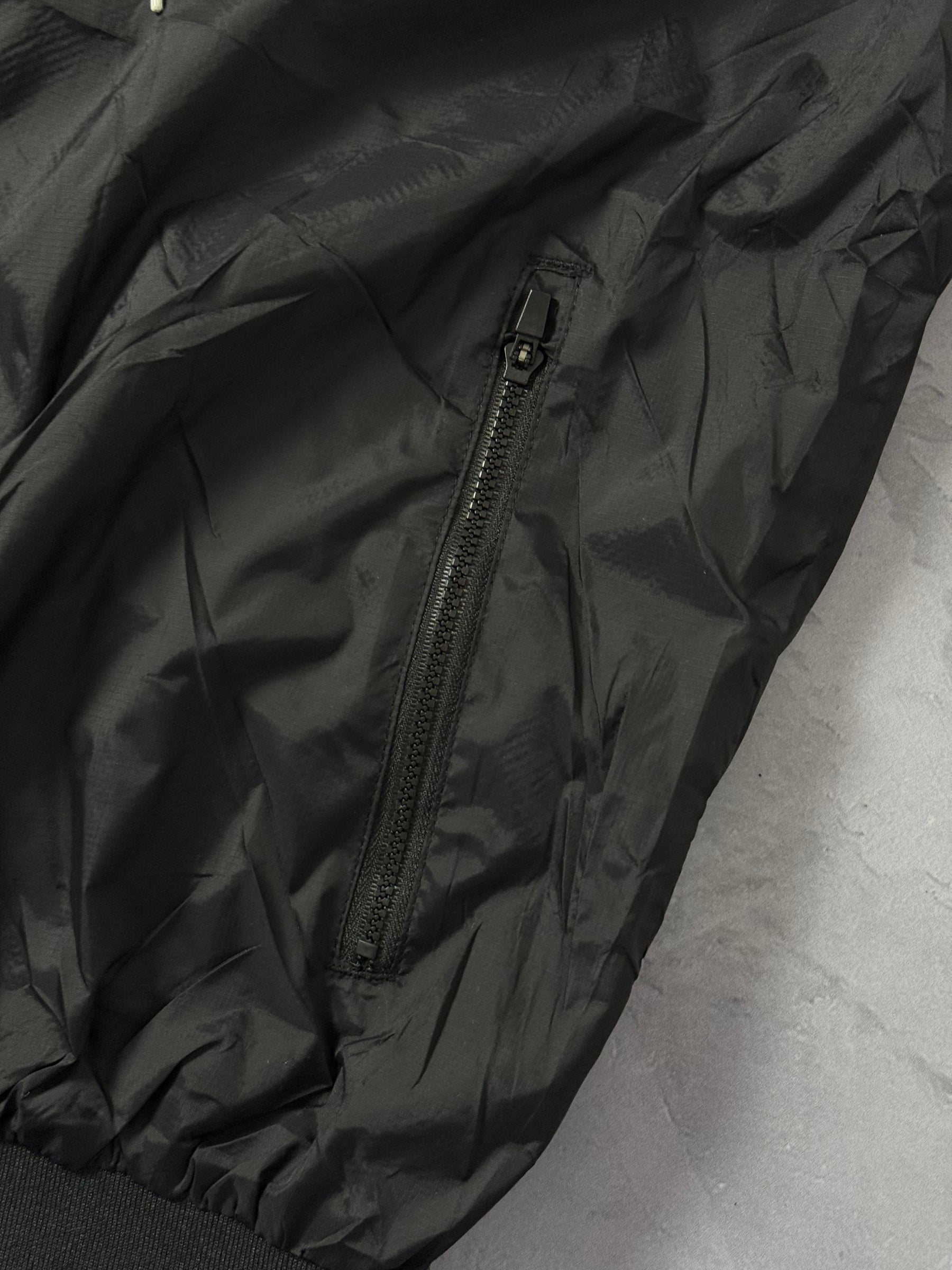 Corta Vento Nike Windrunner - Preto e Branco