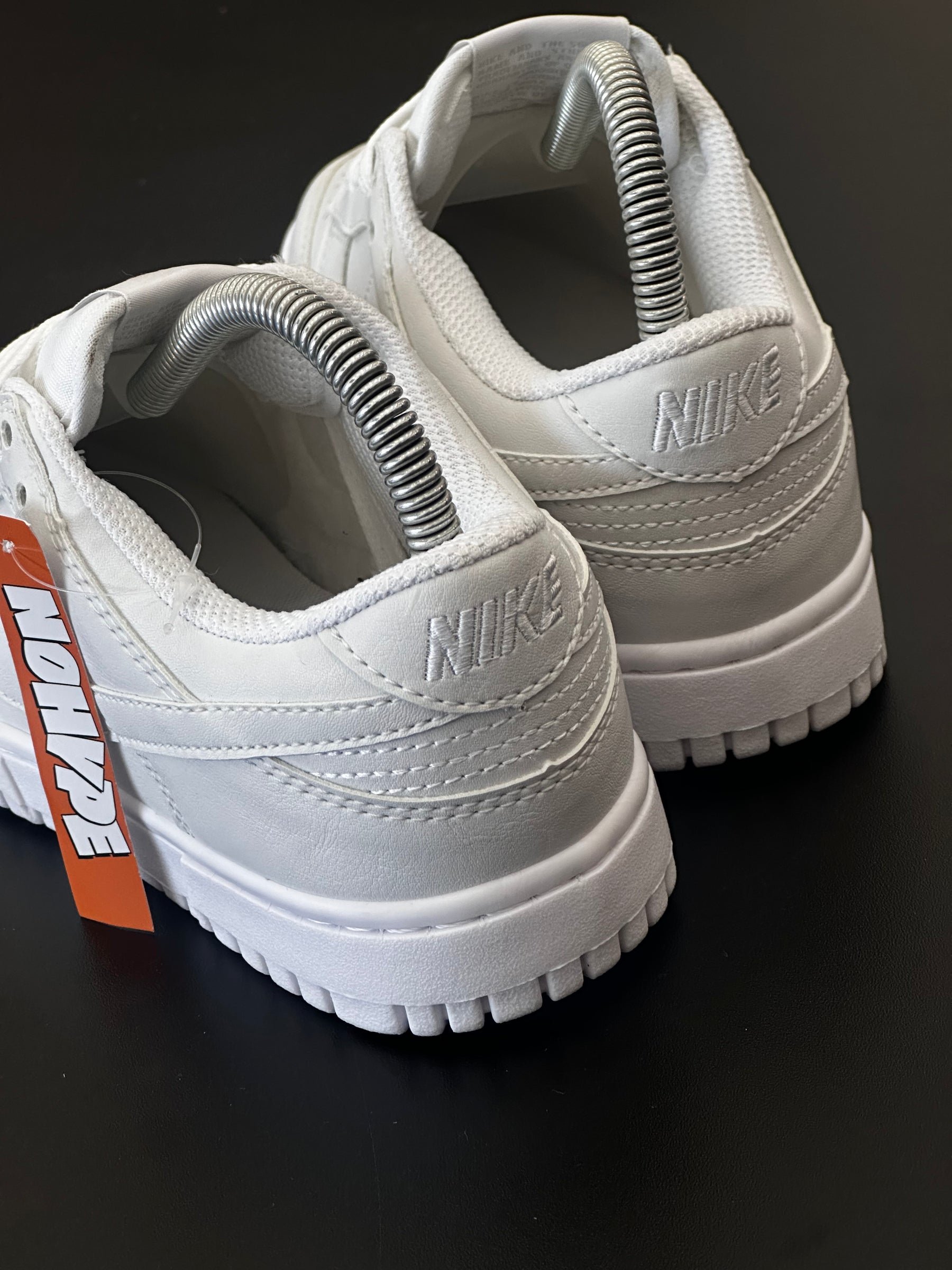 Tênis Nike Dunk Sb Low - Branco
