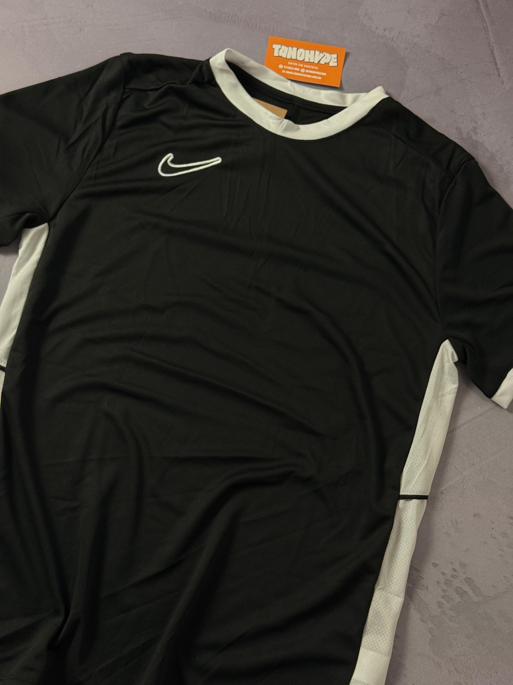 Camiseta Nike Dri Fit Academy 25 - Preta