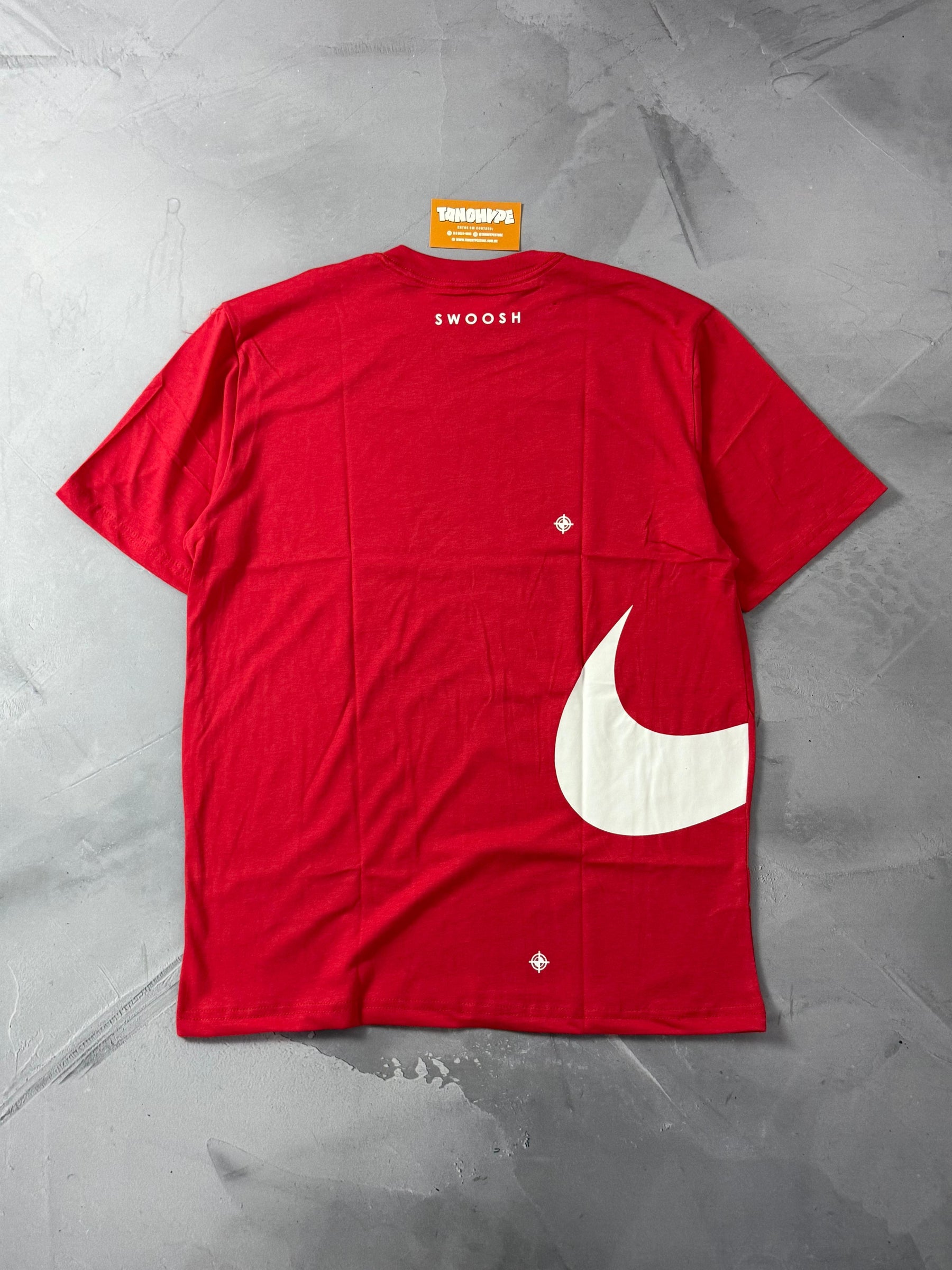 Camiseta Nike Sportswear Swoosh Club - Vermelha