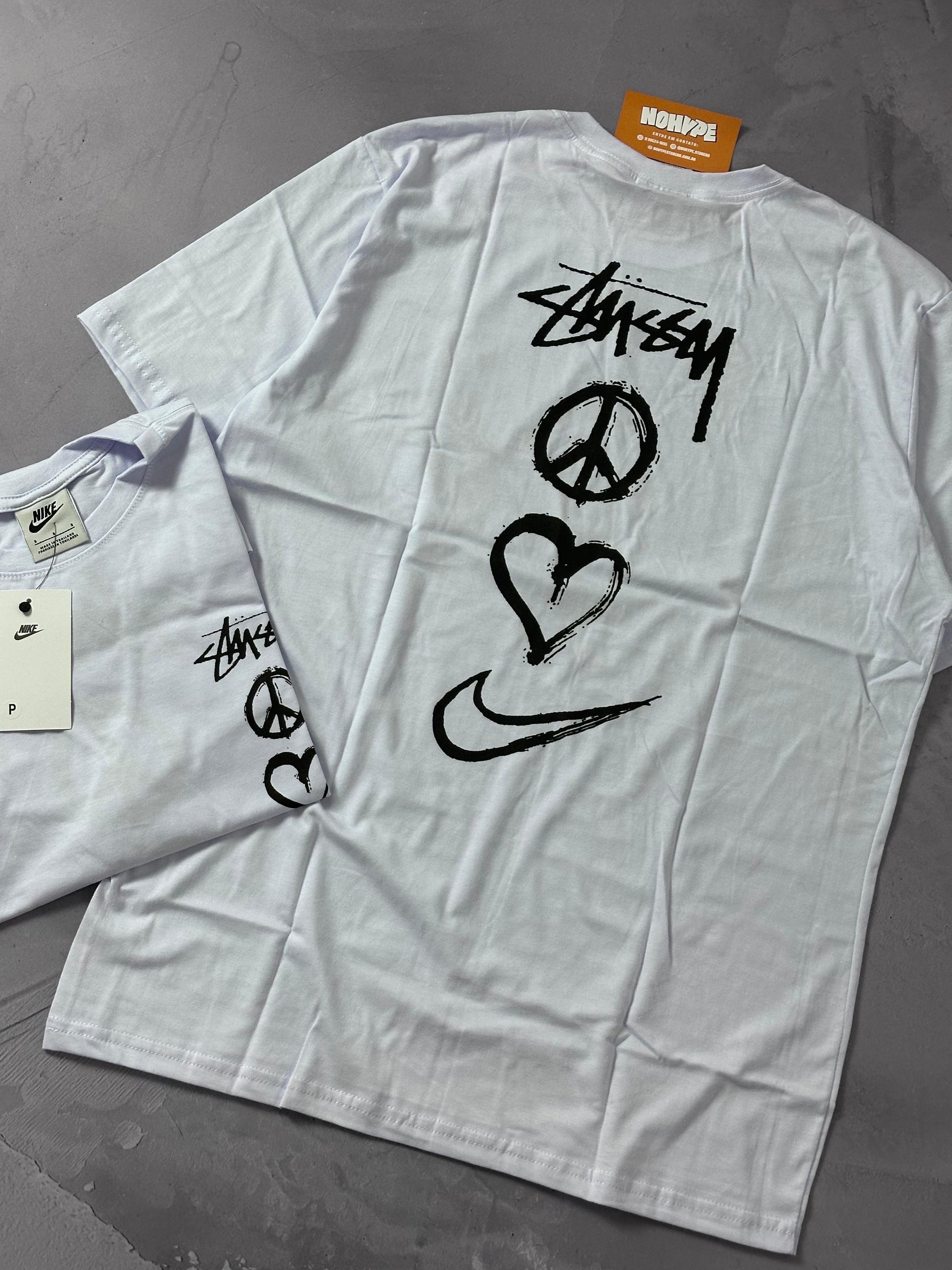 Camiseta Nike x Stussy Peace - Branco