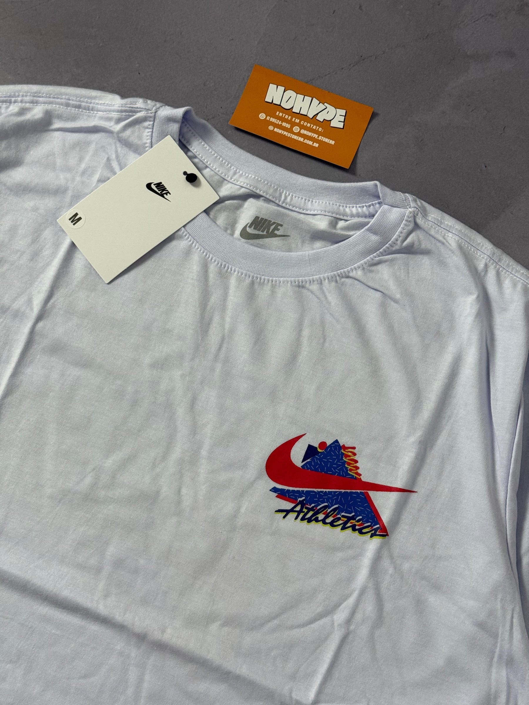 Camiseta Nike Athletics - Branca