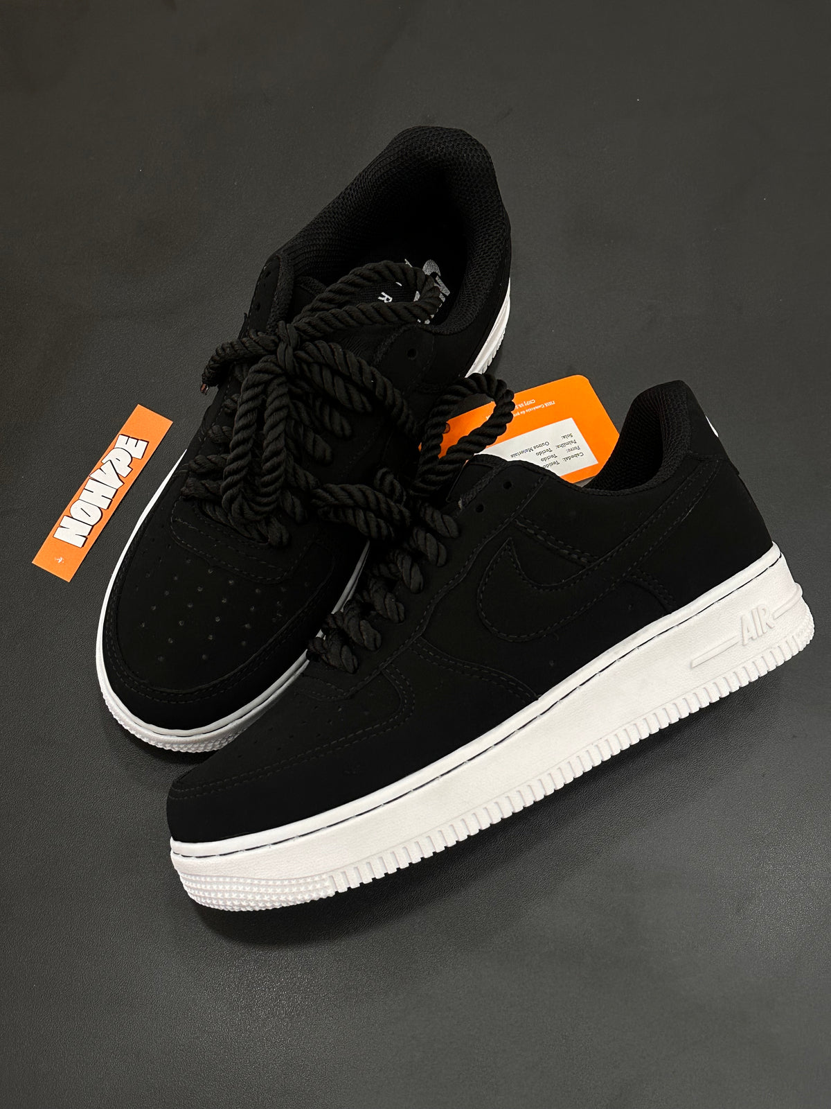 Tênis Nike Air Force 1 - Nobuck