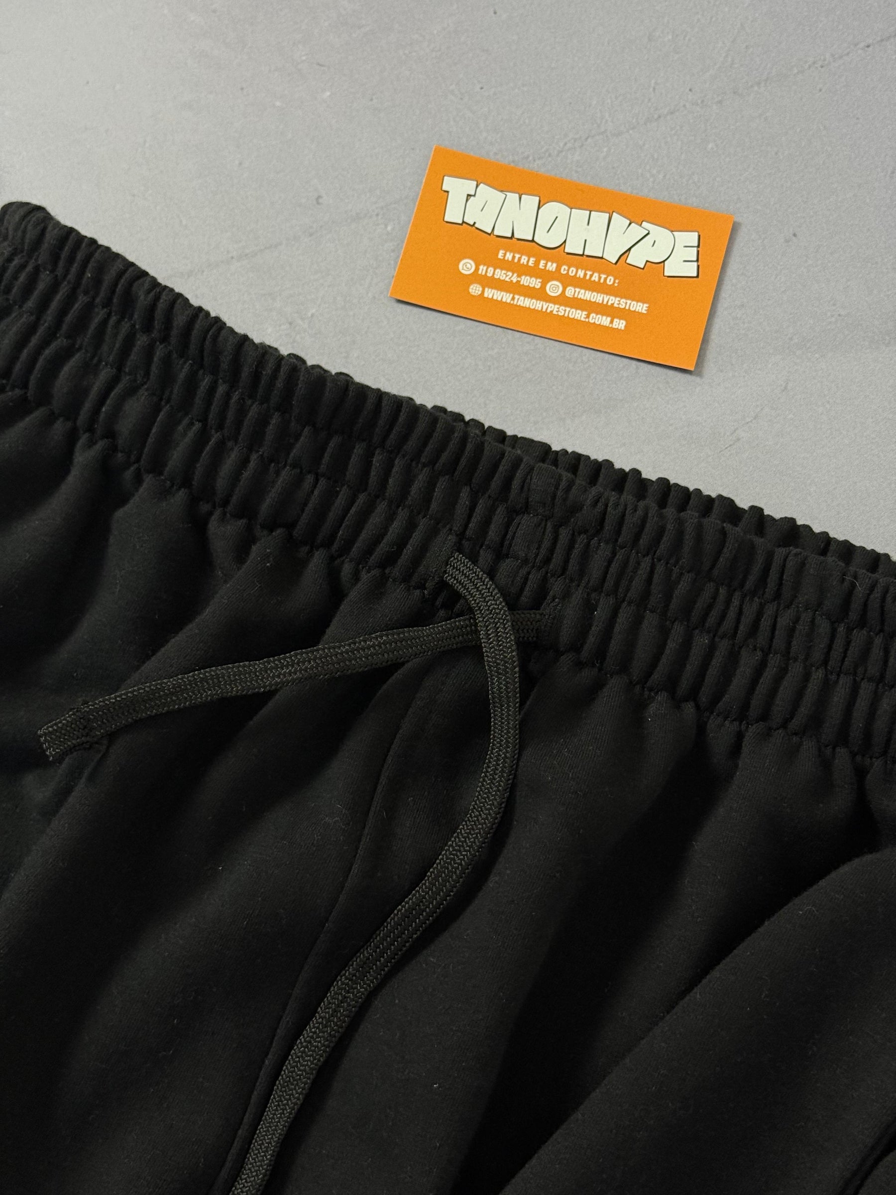 Shorts Moletom Nike Cargo - Preto