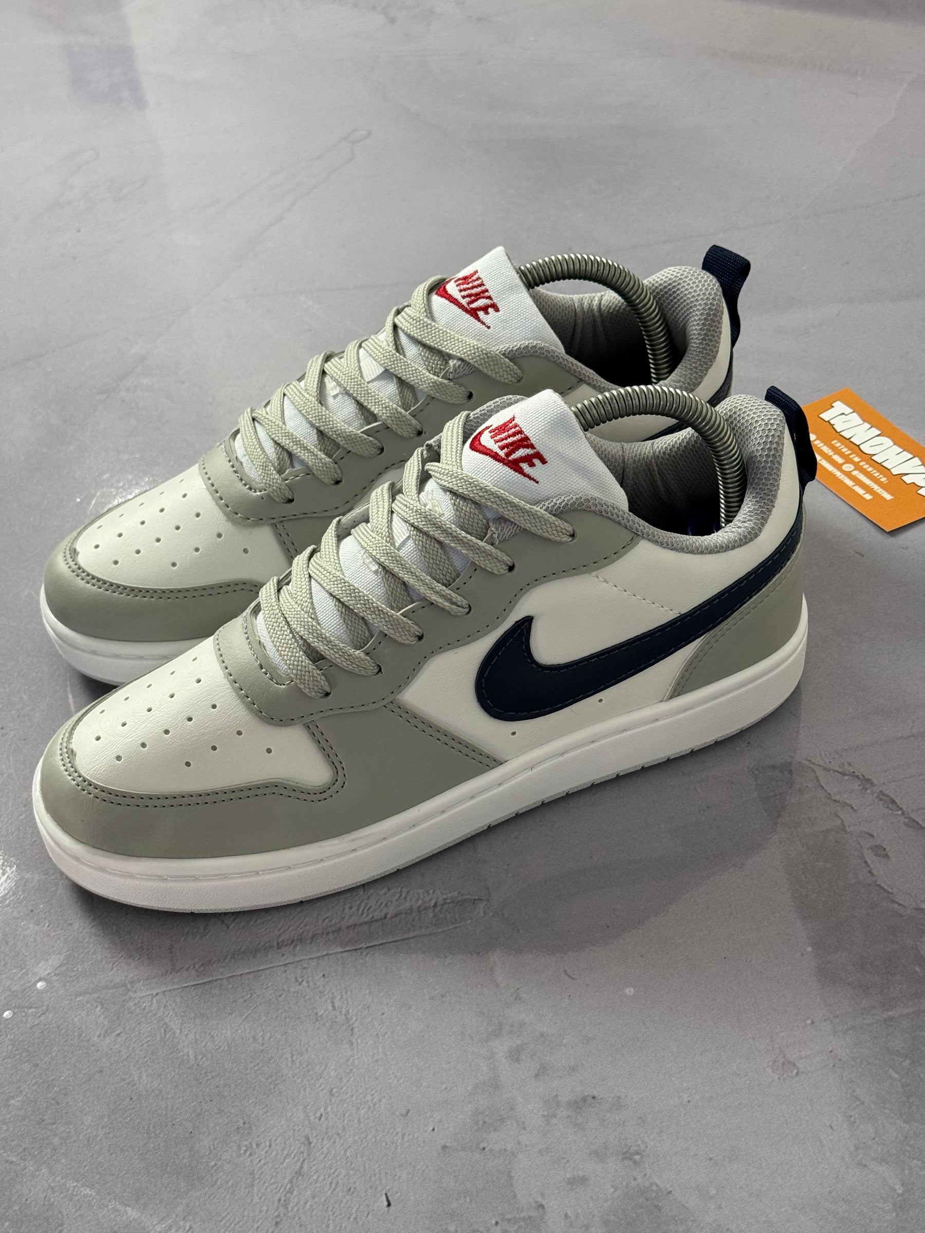 Tênis Nike Borough - Cinza/Branco/Azul