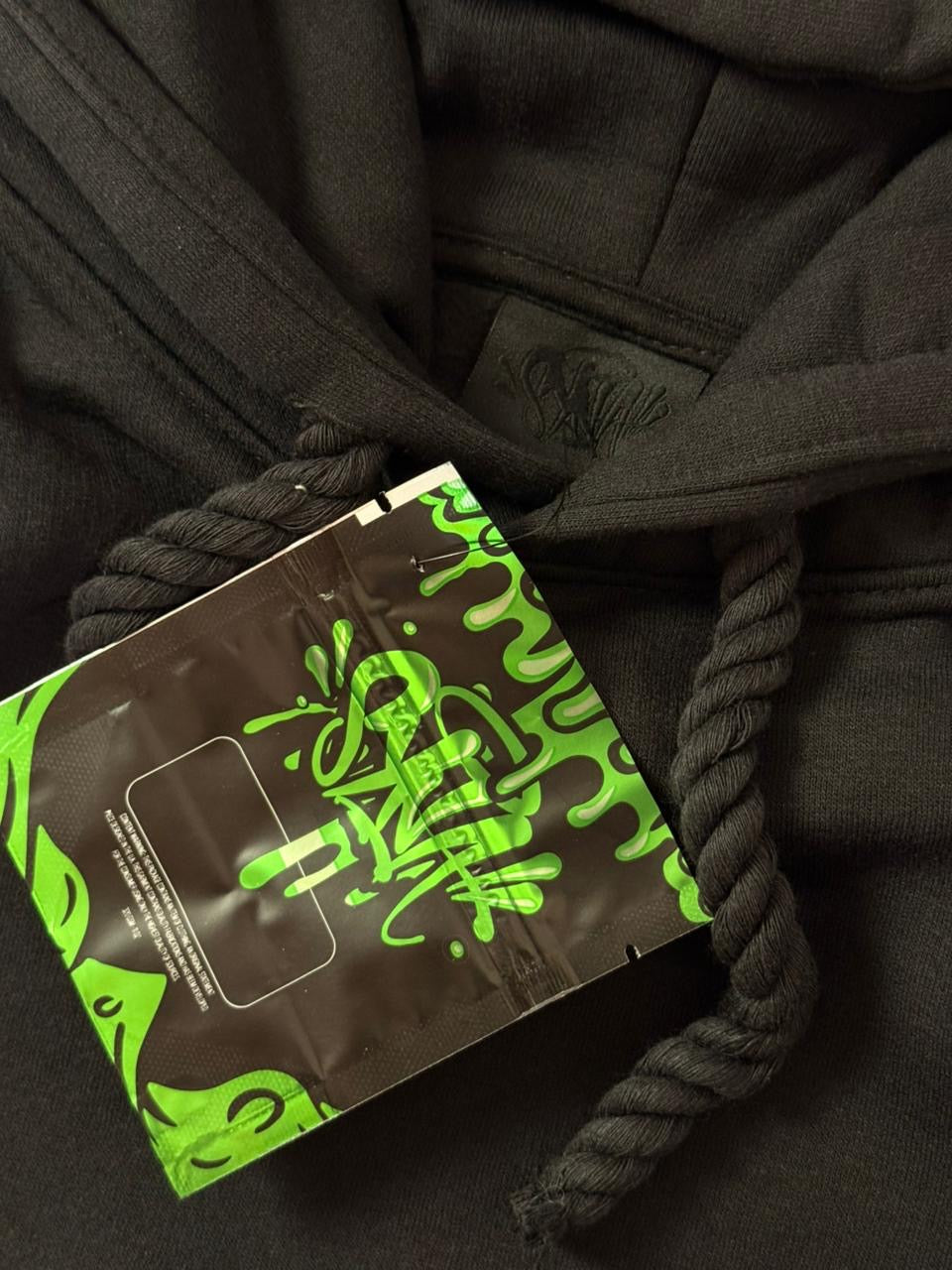 Conjunto Syna World - Preto e Vermelho