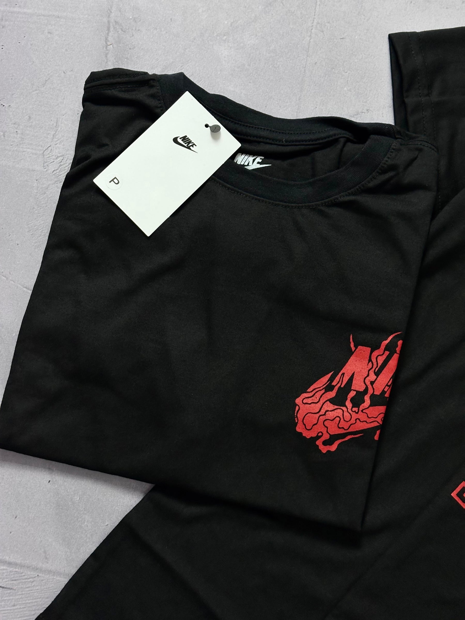 Camiseta Nike Sb Dragon - Preto