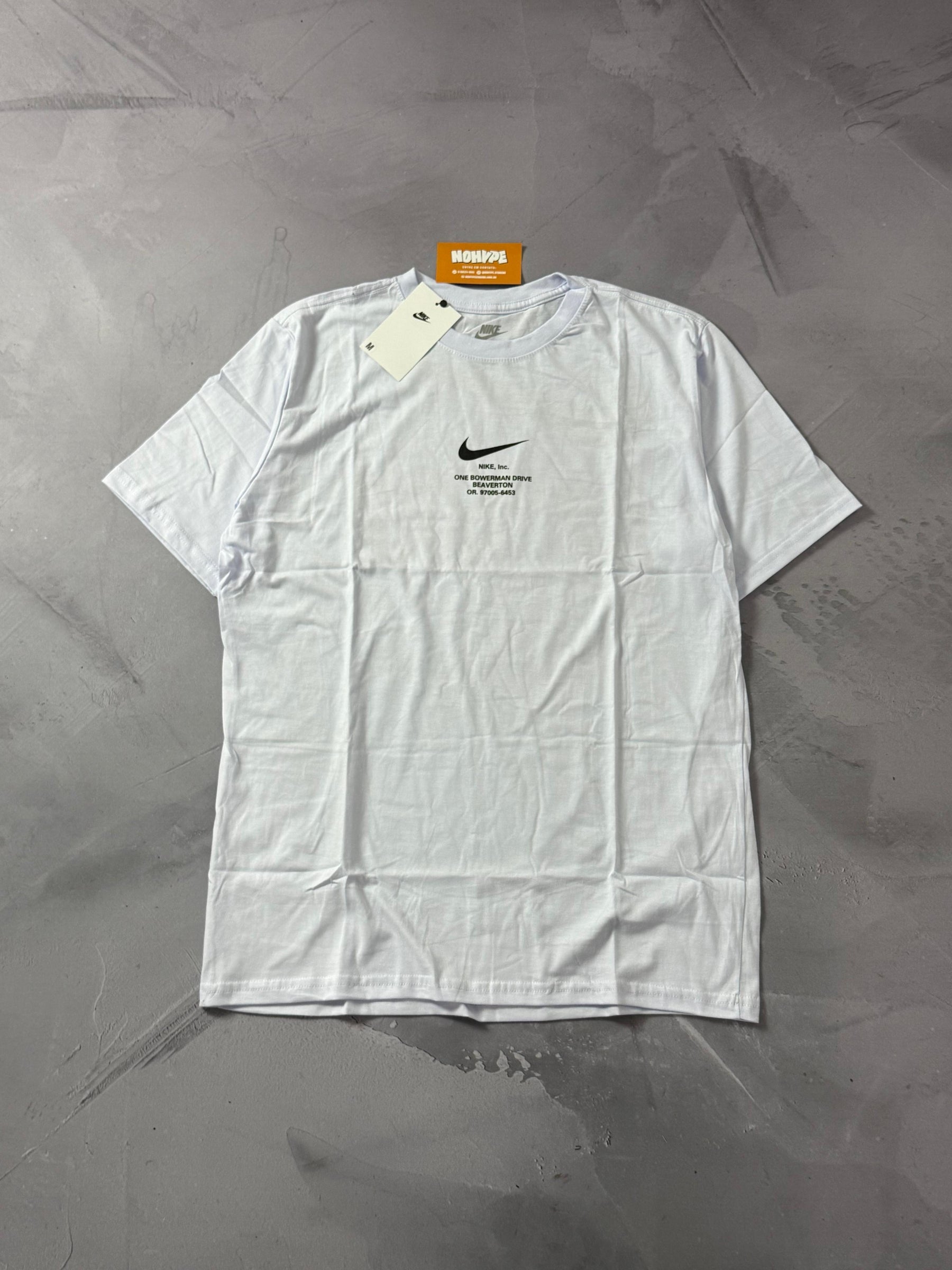 Camiseta Nike By Swoosh - Branca