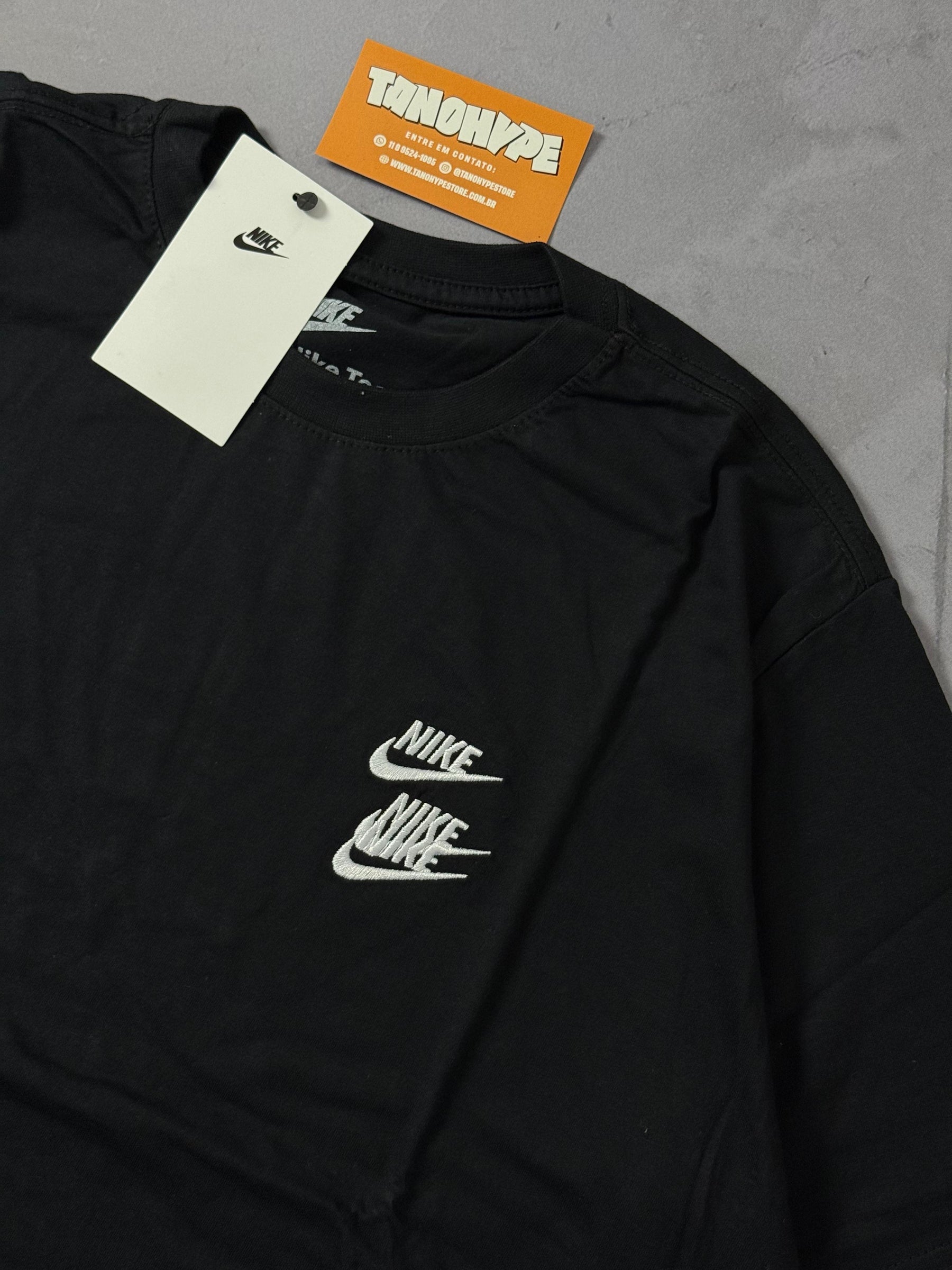 Camiseta Nike World Tour 2.0 - Preto