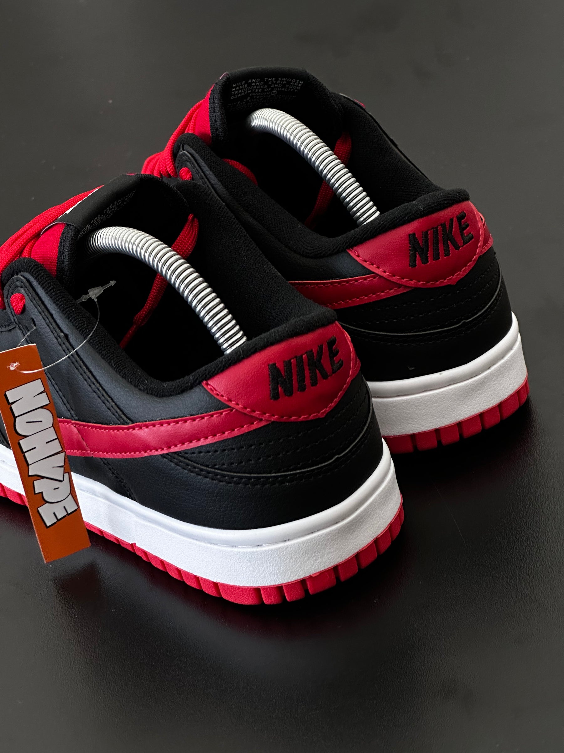 Tênis Nike Dunk Sb Low - Vermelho/Preto