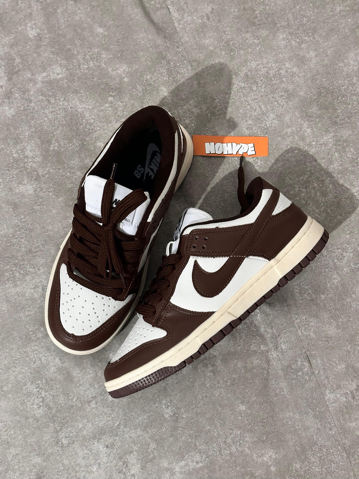 Tênis Nike Dunk - Marrom