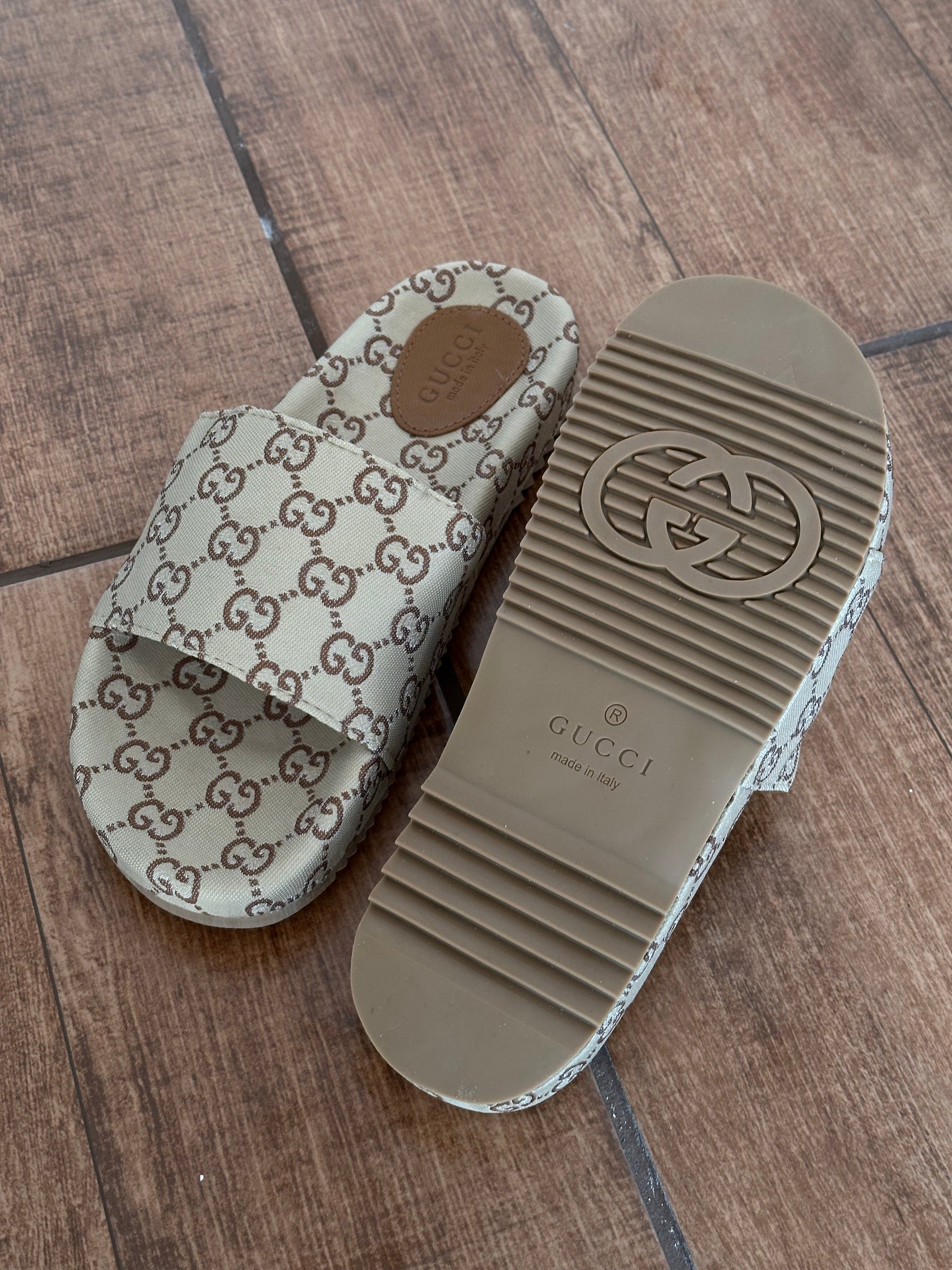 Chinelo Slide Gucci - Bege