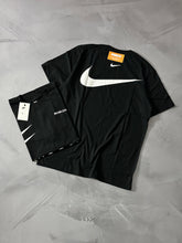 Camiseta Nike Double Swoosh - Preto