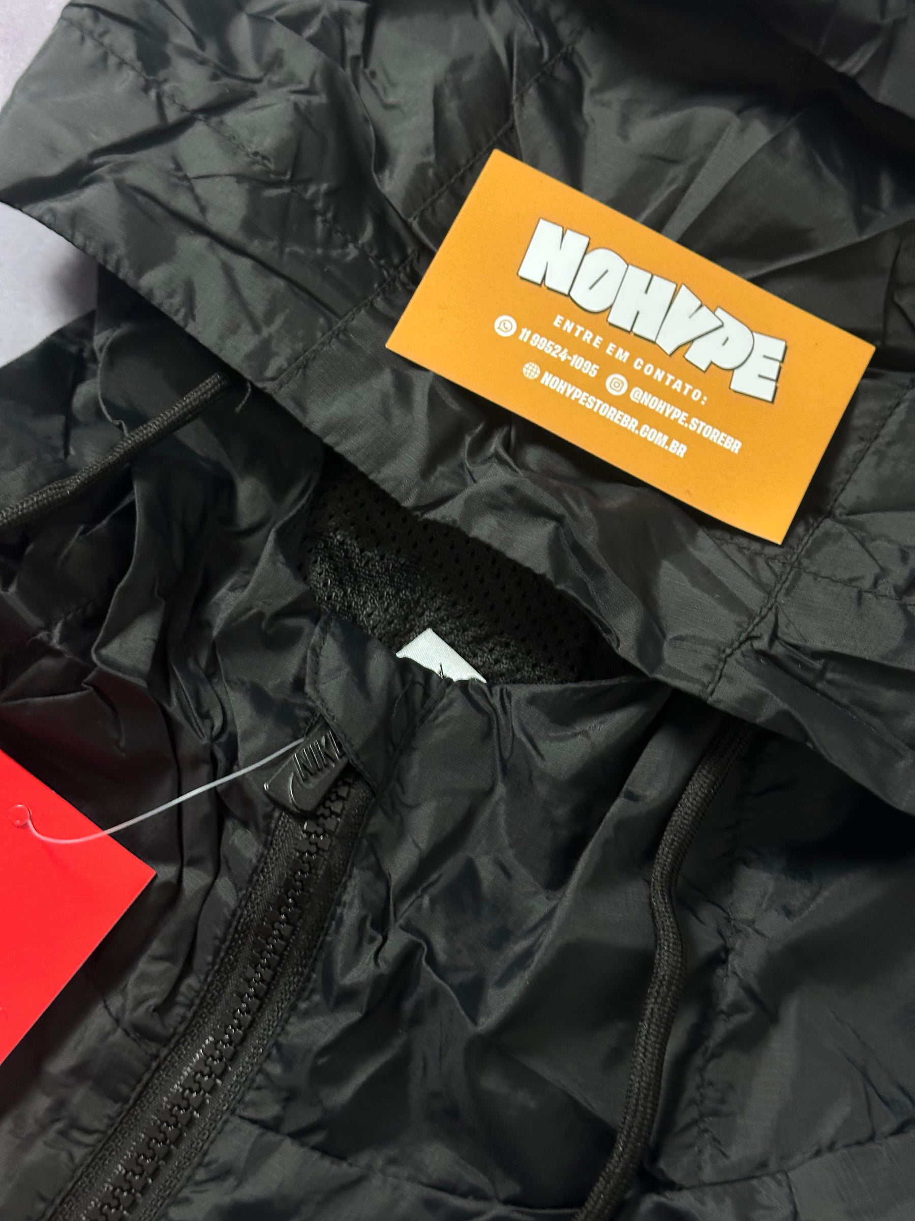 Corta Vento Nike Big Swoosh - Preto