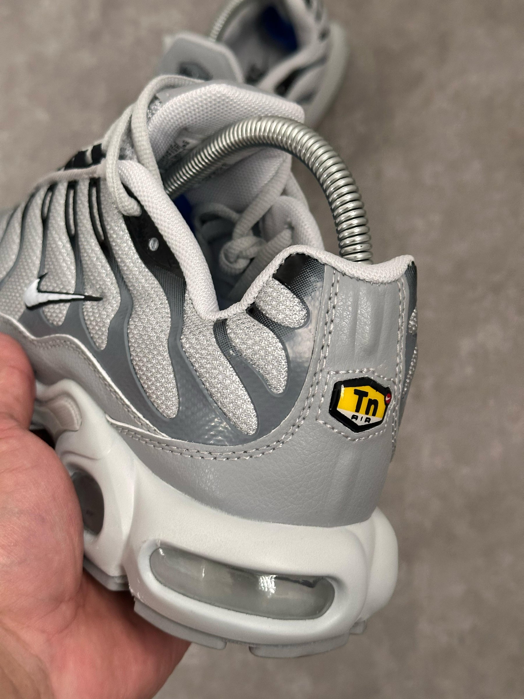 Tênis Nike Air Max Plus TN - Grey