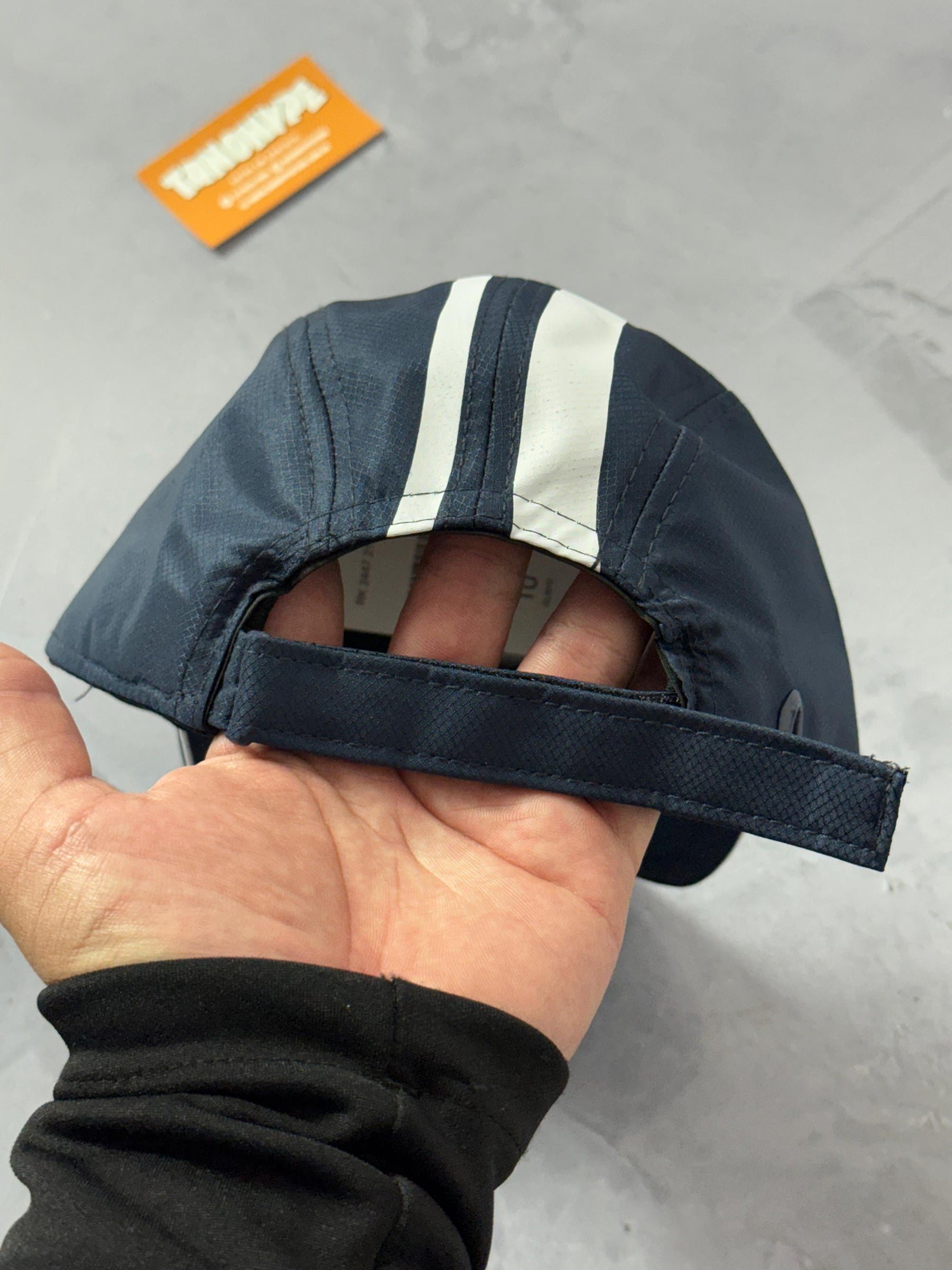 Boné Lacoste Five Panel Listras - Azul Marinho