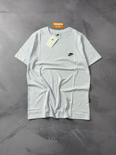 Camiseta Nike Club - Branca