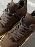Tênis Nike Air Jordan 4 - Marrom