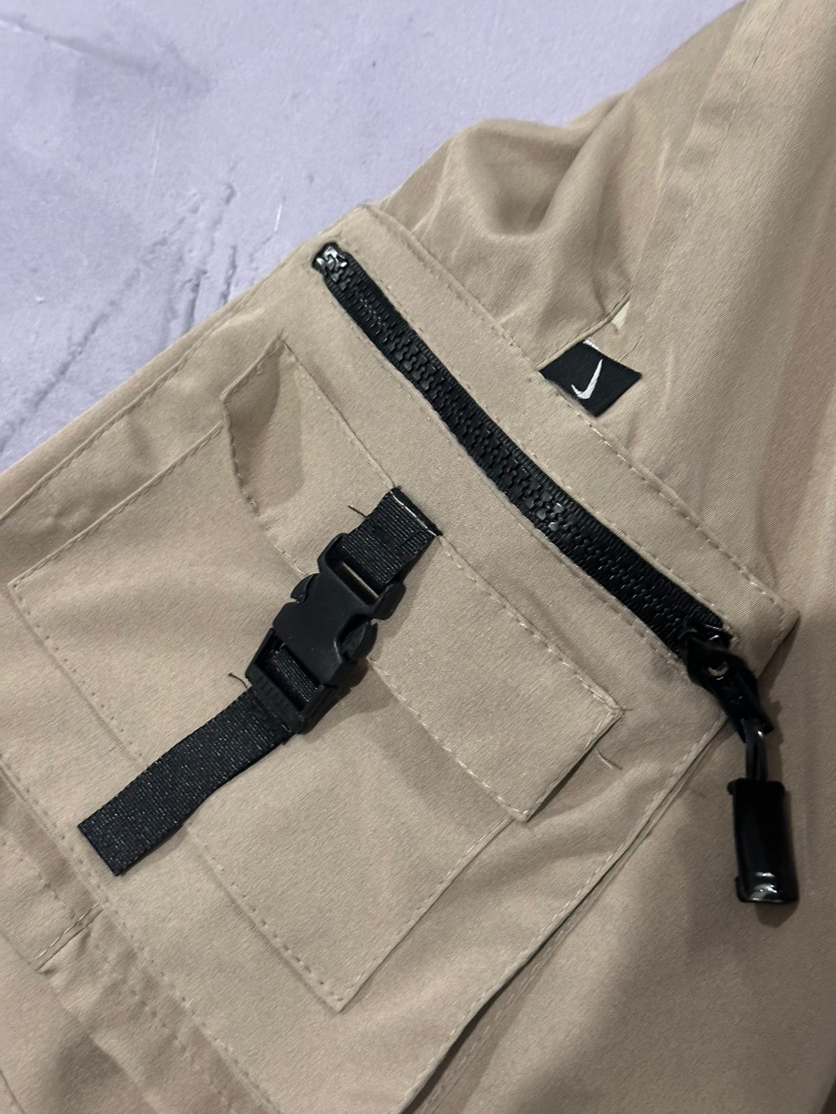 Shorts Tactel Nike Cargo - Caqui