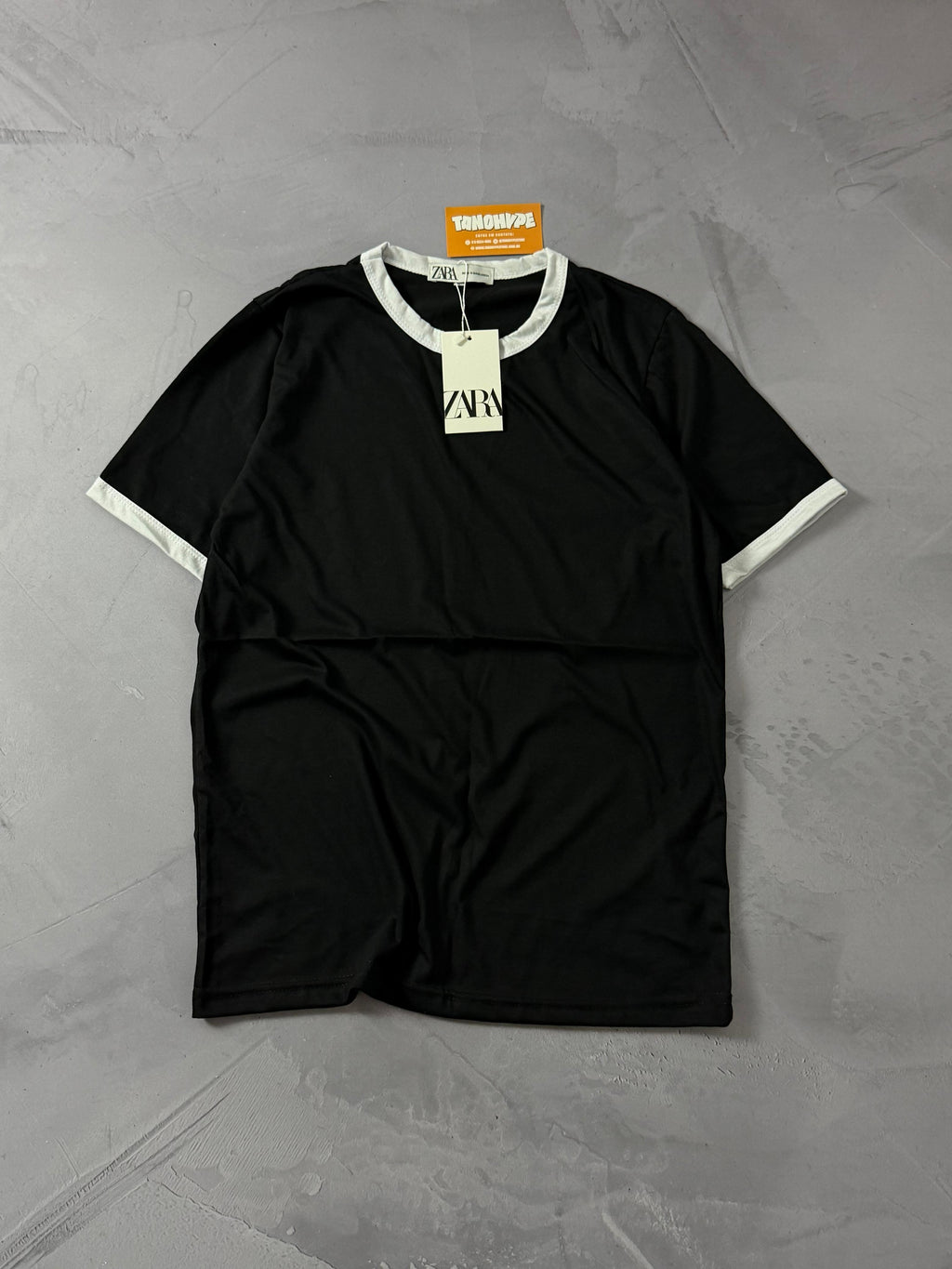 Camiseta Zara - Preto/Branco