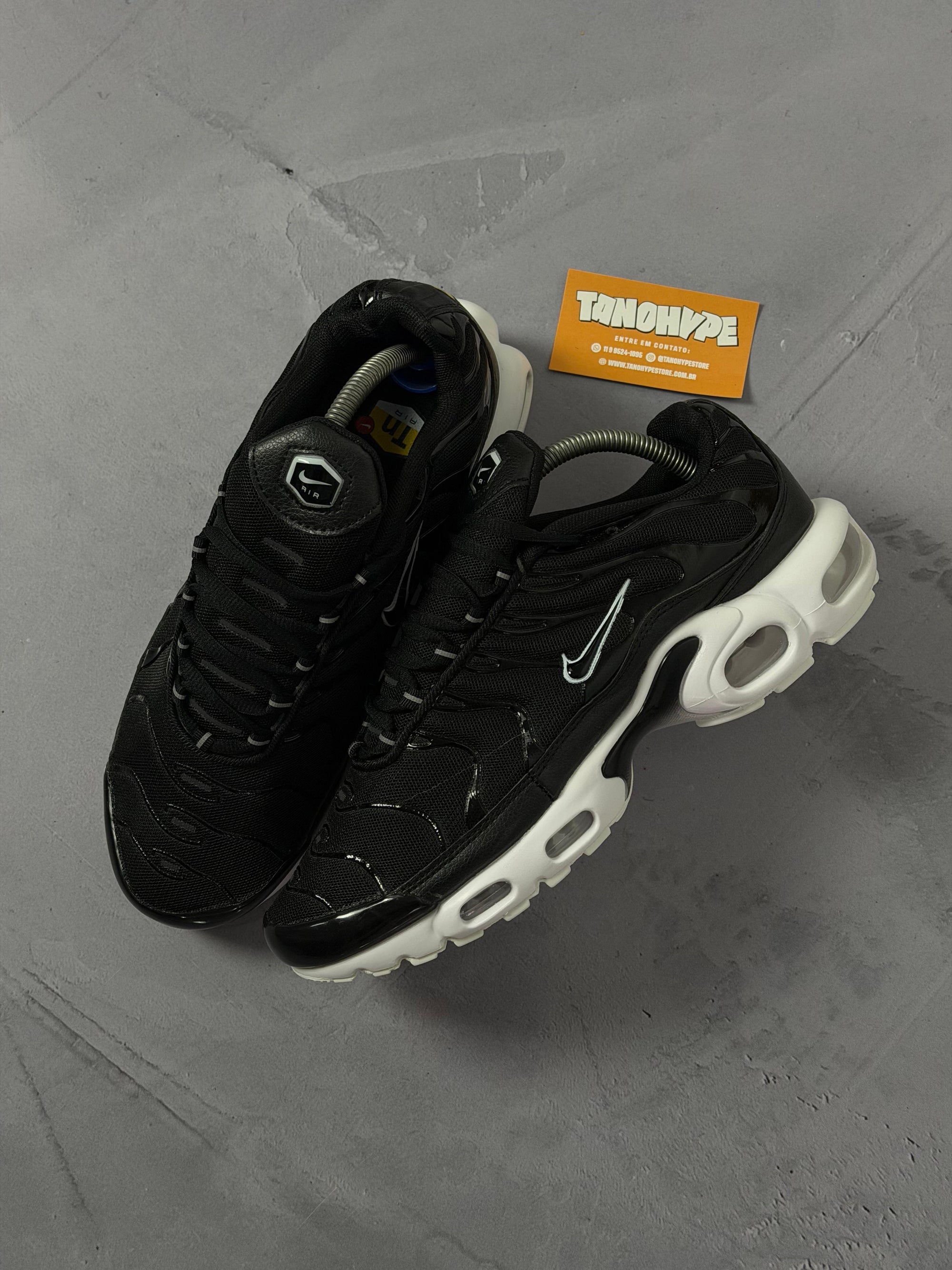 Tênis Nike Air Max Plus TN - Black White