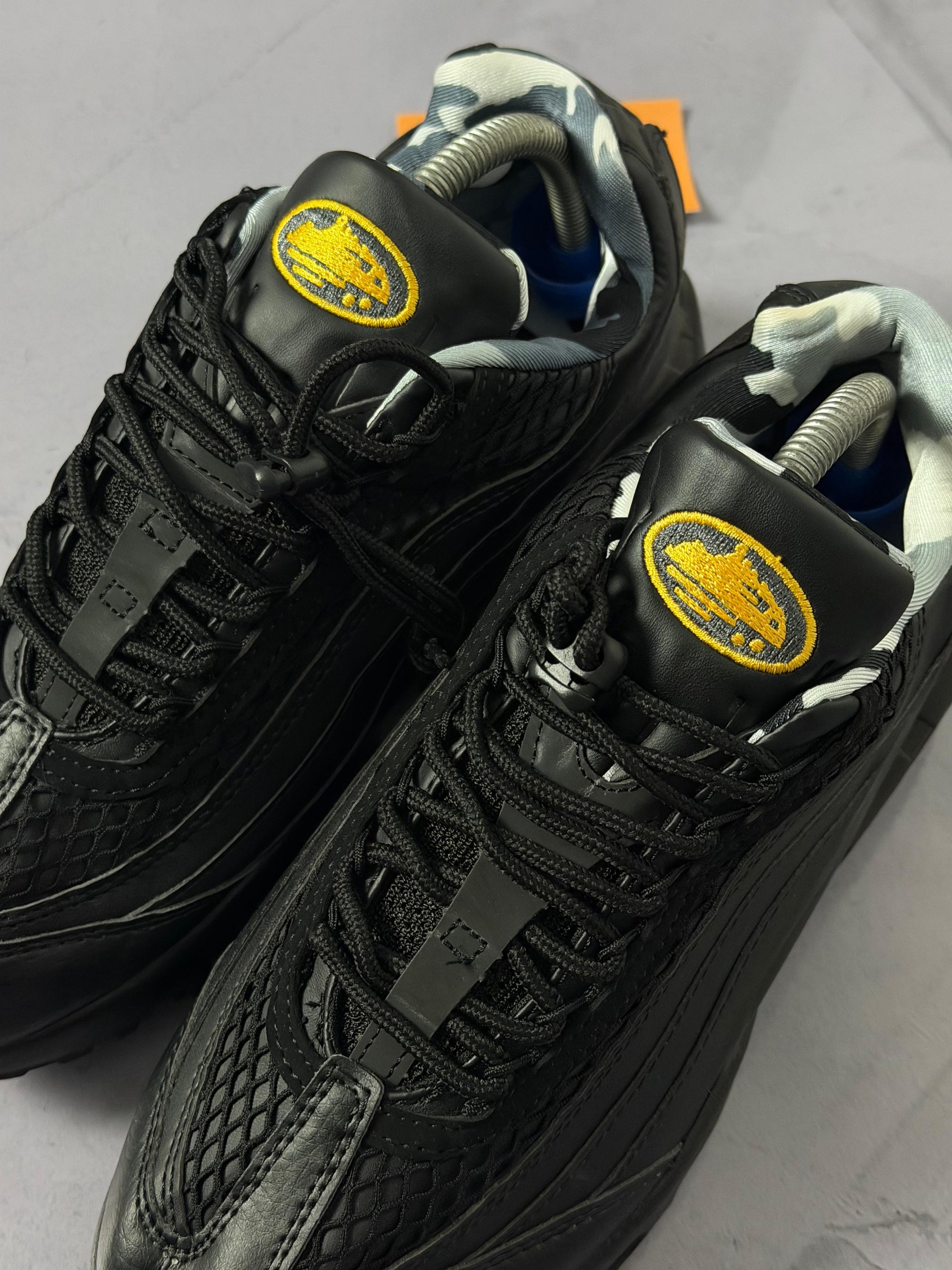 Tênis Nike Air Max 95 Corteiz - Preto e Amarelo