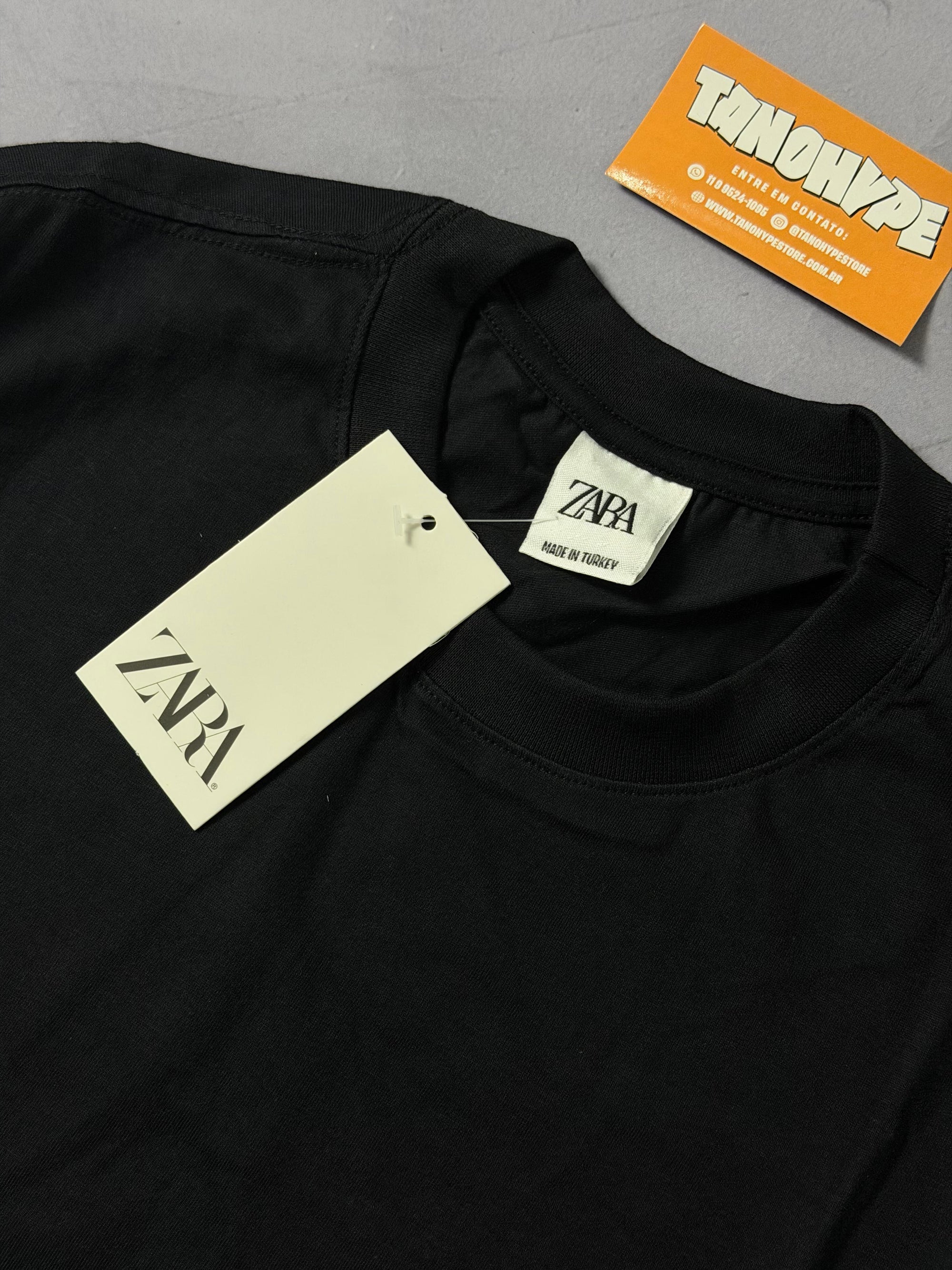 Camiseta Zara - Preto